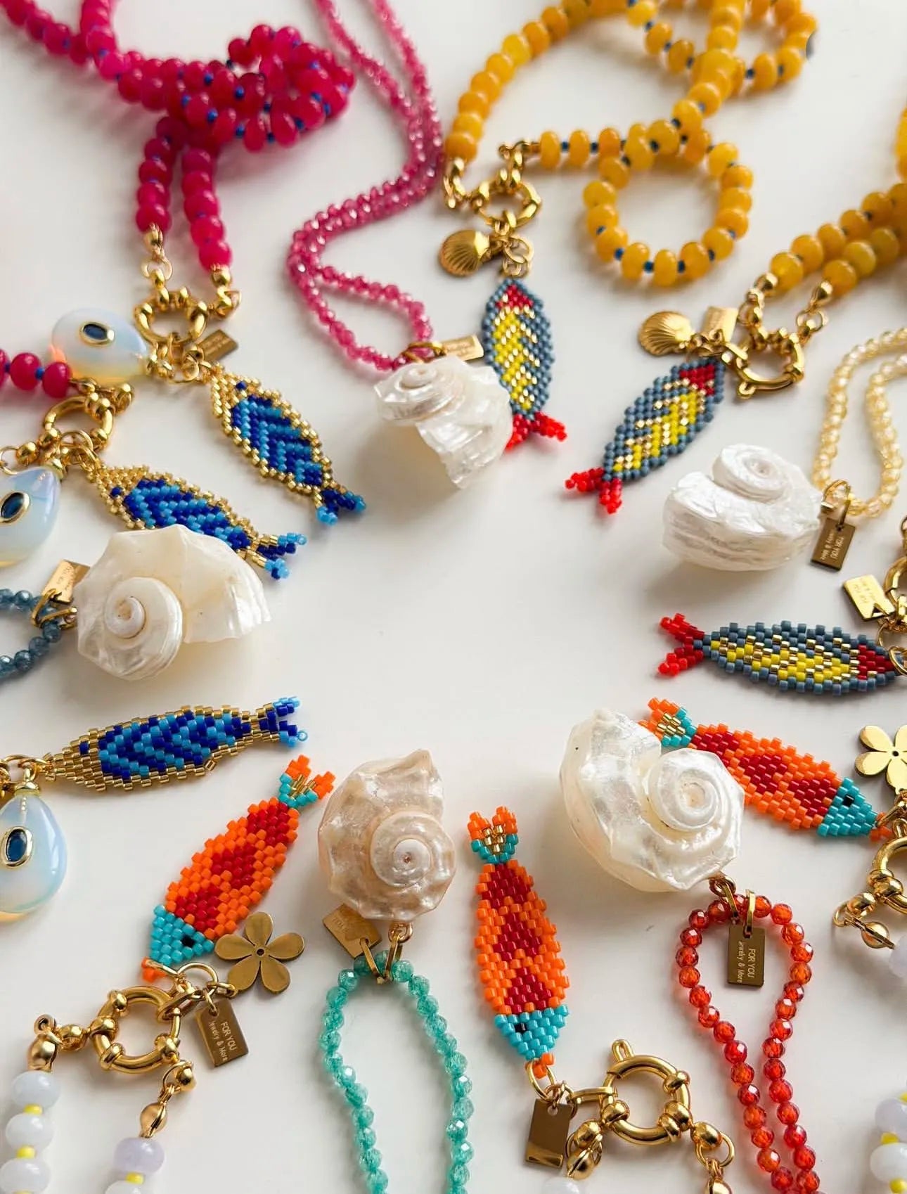Bohemian Ocean Series hand-woven colorful fish pendant elegant and grand natural stone beaded necklace for girl go to beach