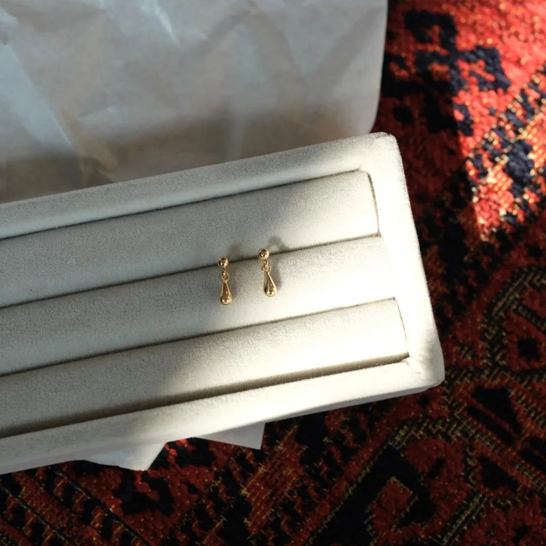 924 Sterling Silber vergoldet 14 Karat Gold Mini Wassertropfen Ohrringe für Frauen einfache süße Alltagsschmuck Accessoires