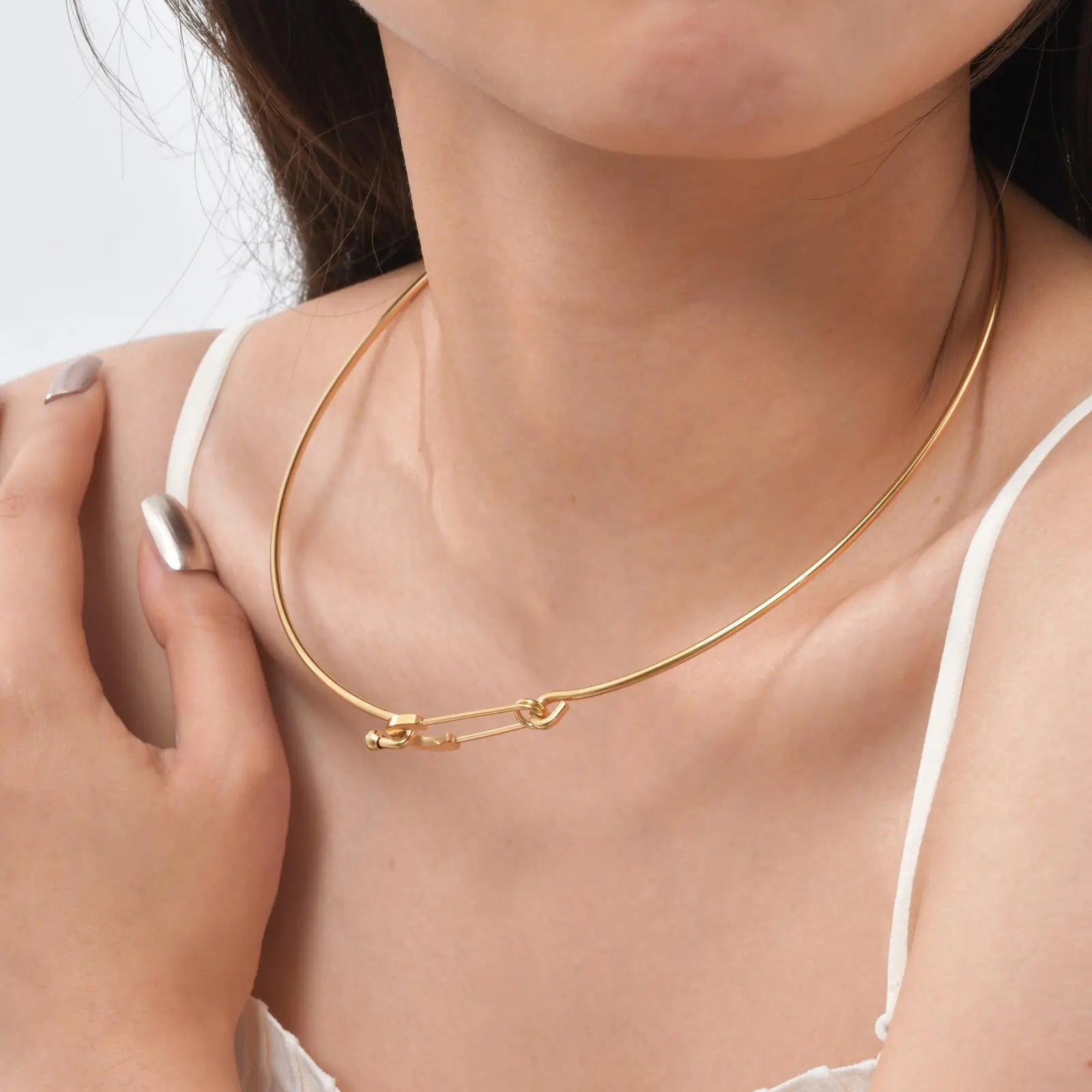 Vnox Simple Stainless Steel Choker Necklace For Women Round Gold Plated Lightweight Jewelry Fashion Neck Collar Daily Wear