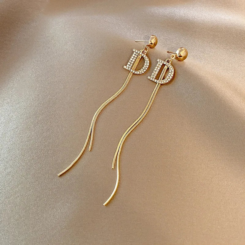 Koreanische Ohrringe mit langen Quasten in Goldoptik für Damen – modische Ohrringe mit Kristall-Schmetterling, Herz und Stern – eleganter Partyschmuck