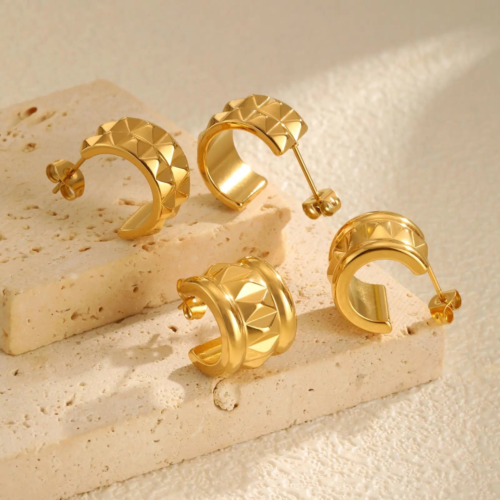 Boucles d'oreilles Vnox pour piercing cartilage femme, boucles d'oreilles larges en acier inoxydable de forme irrégulière en C, bijoux plaqués or