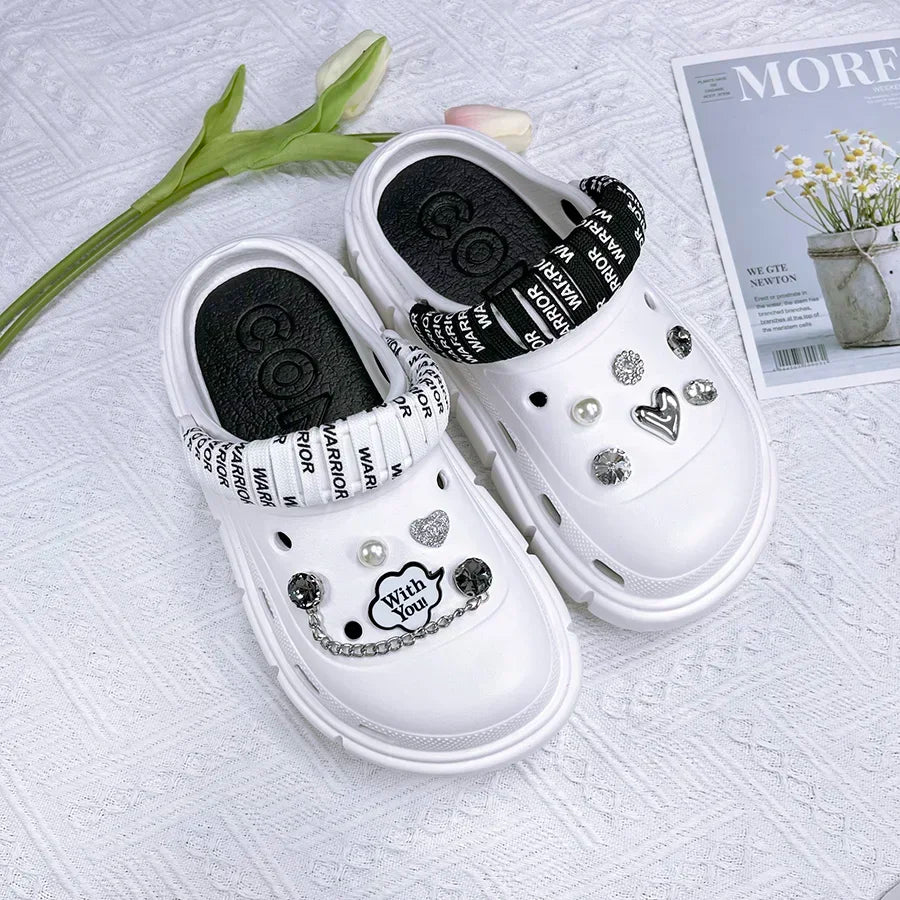 Fashion Charms Clogs New Arrival Thick Sole Outdoor Women Slippers High Quality Summer Beach Sandals For Girls