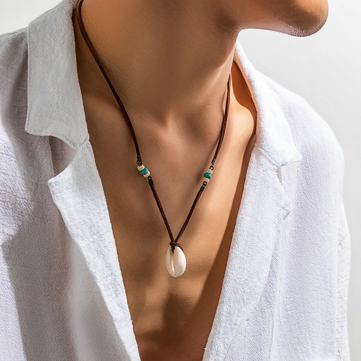 Salircon 2026 Bohemian Simulation Shell Pendant Choker Simple Brown Korean Velvet Clavicle Necklace Men's Casual Party Jewelry