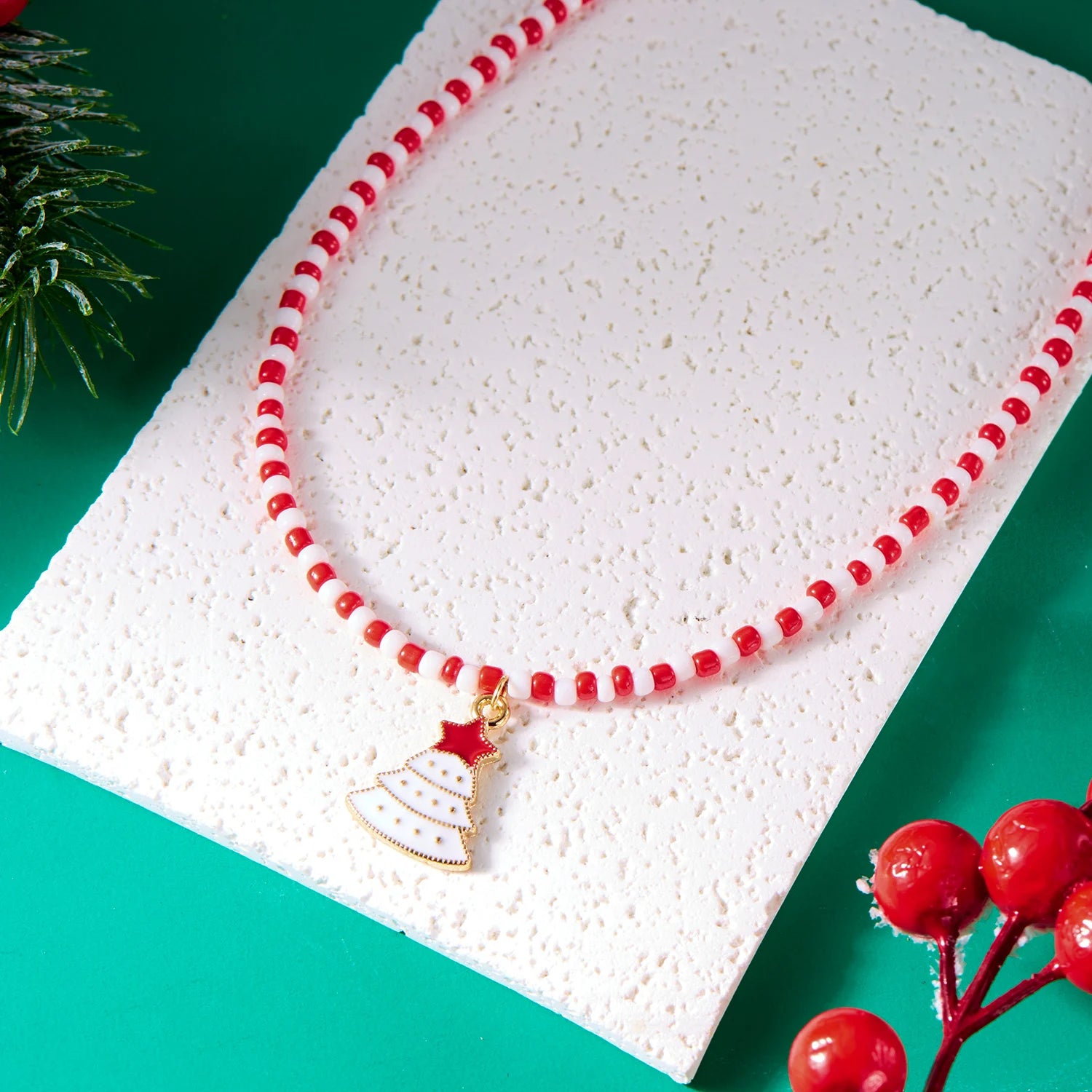 Weihnachtskette mit Reisperlen für Damen und Mädchen, Weihnachtsbaum, Schneemann, Weihnachtsmann, Schlüsselbein-Choker, Weihnachtsgeschenk