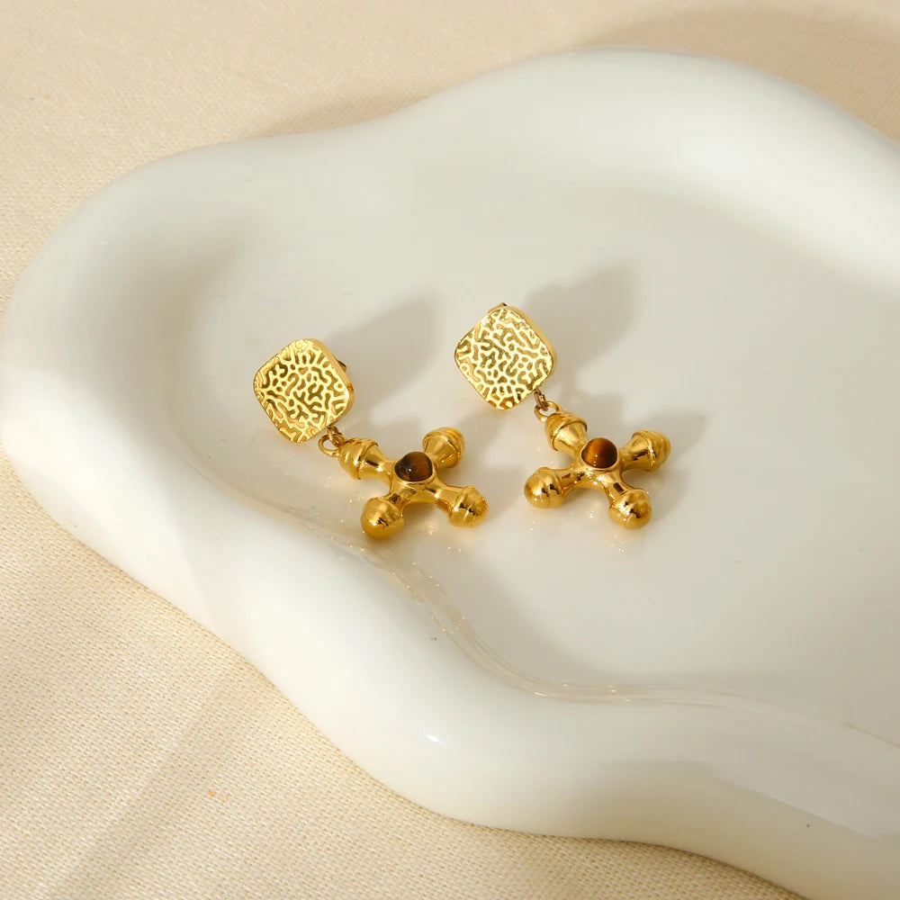 INS Trend 18 Karat vergoldete Naturstein-Kreuz-Ohrstecker mit wasserdichter Textur, Tropfenohrring, Damenschmuck, Geschenk