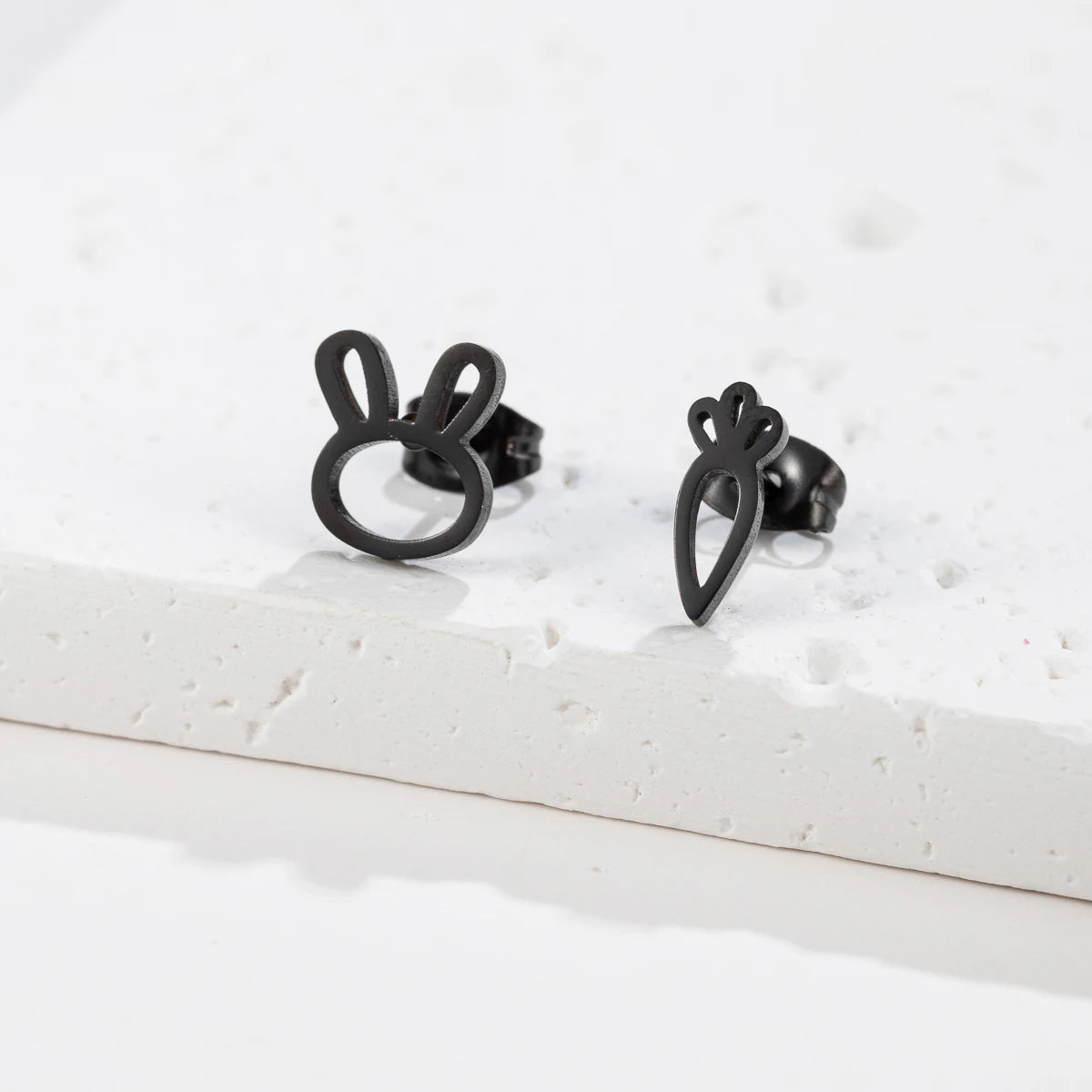 1Pair Fashion Simple Earrings Women Cute Rabbit And Carrot Asymmetric Stud Earring Anti-allergy Accessories
