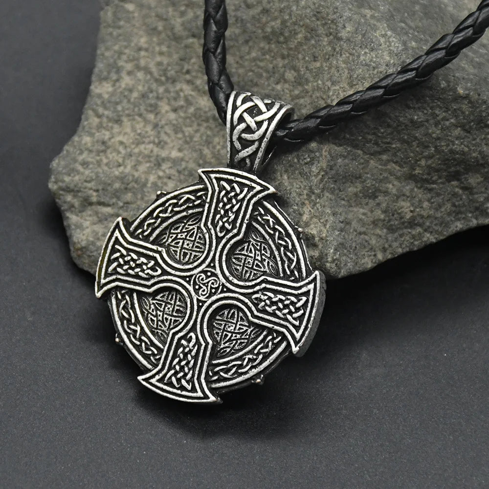 Kreuz Anhänger Halskette Männer und Frauen Mode Gothic Amulett Keltischer Knoten Irish Zubehör Schmuck Geschenk Großhandel