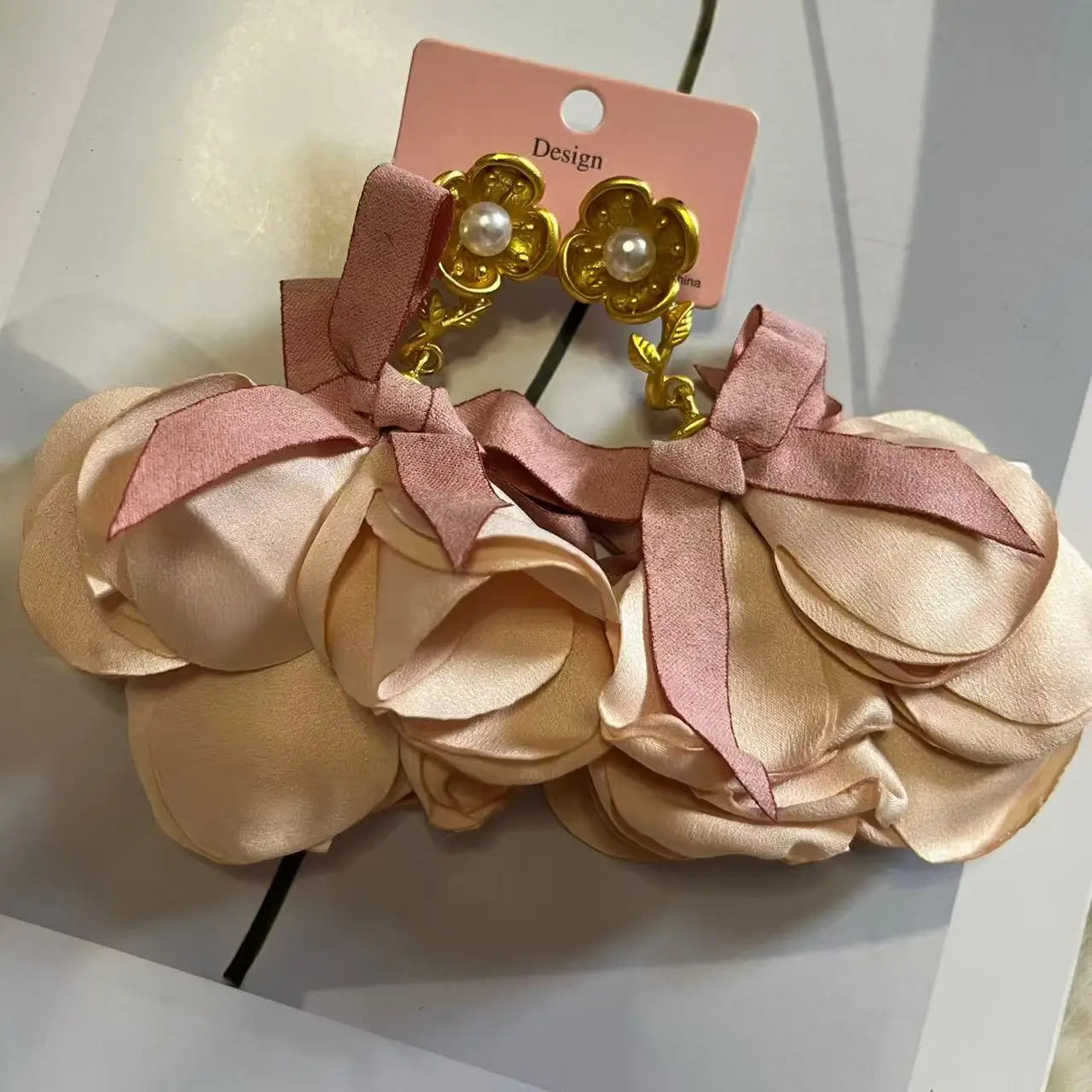 ZAA Personalized Trendy Resin Flower Water Drop Long Earrings