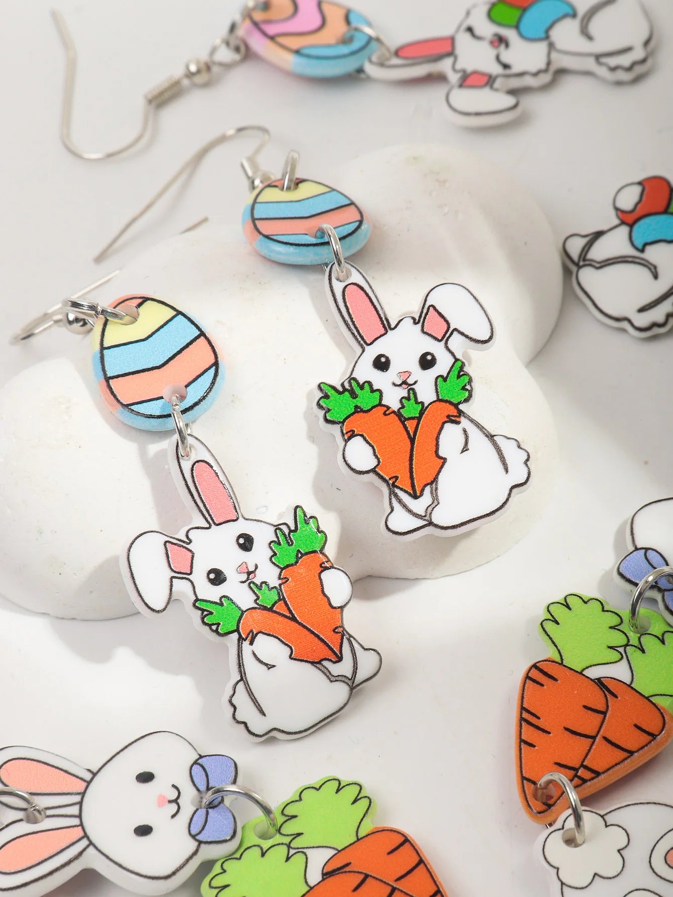 Lovely Acrylic Carrot Rabbit Pendant Earrings for Women Girls Creative Cartoon Easter Egg Bunny Dangle Earring Holiday Jewelry