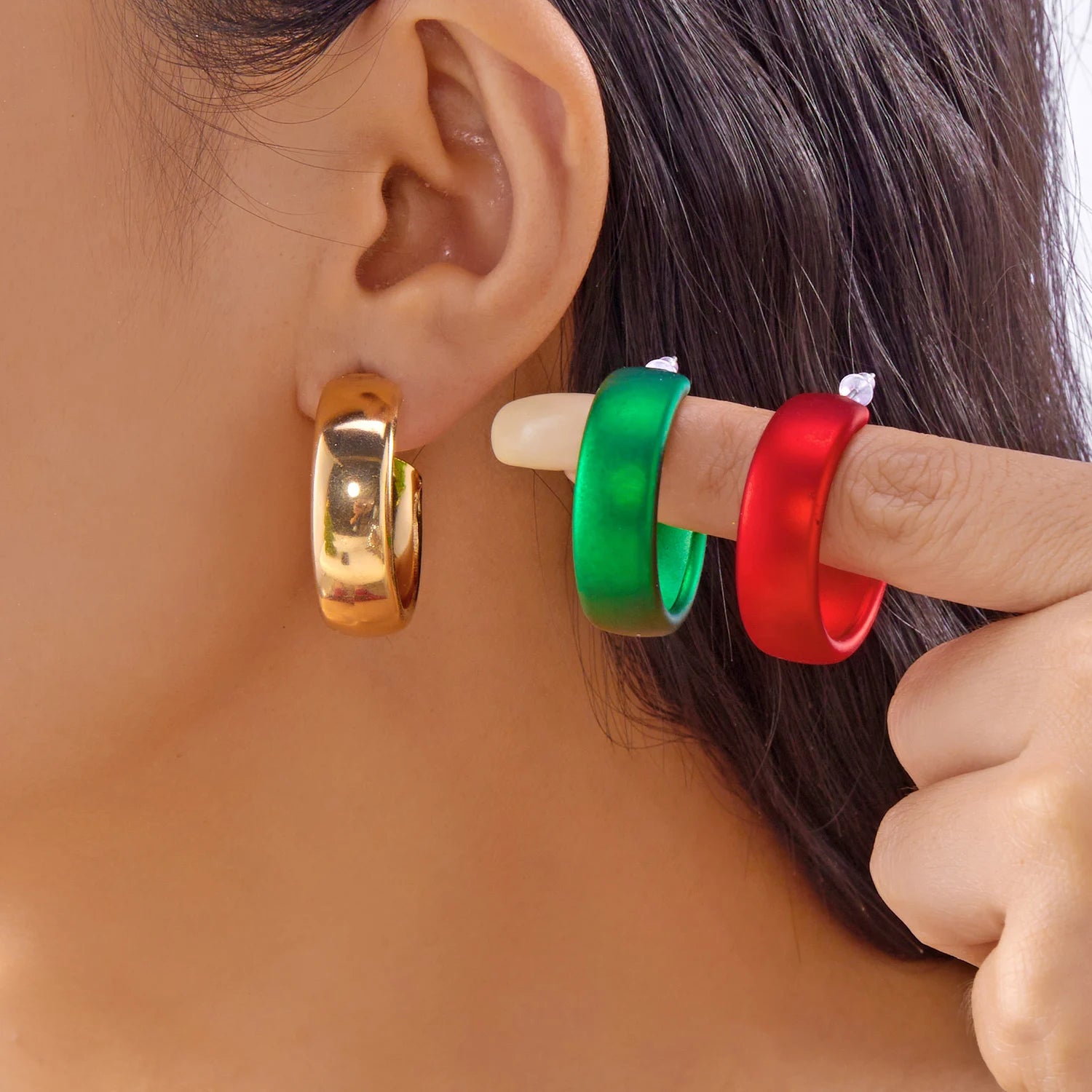 New Trendy Christmas Twisted C Shape Drop Earrings Set for Women Fashion Metal Red Green Circle Earrings Festival Party Jewelry