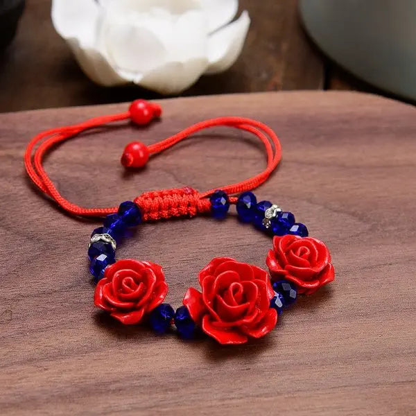 Koreanisches Armband mit roter Rose und Imitationsperlen für Damen, luxuriöses Armband mit Zirkonia-Blumen und Schmetterlingen, verstellbarer Armreif, Hochzeitsschmuck