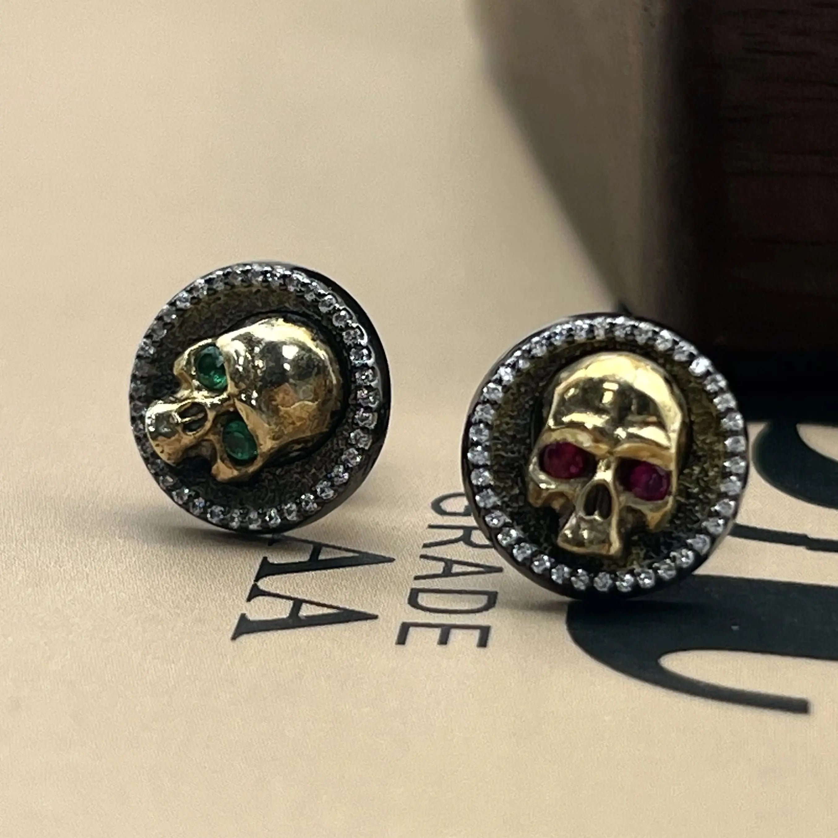 S925 silver personalized black-coated skull earrings for men and women; mythical dark style stud earrings