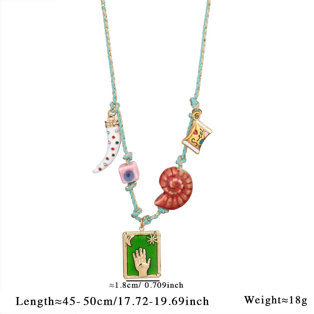 Collier pendentif carte de tarot en émail multicolore effet dégoulinant, texture coquillage, corde colorée, palmier, bijoux d'été et de plage