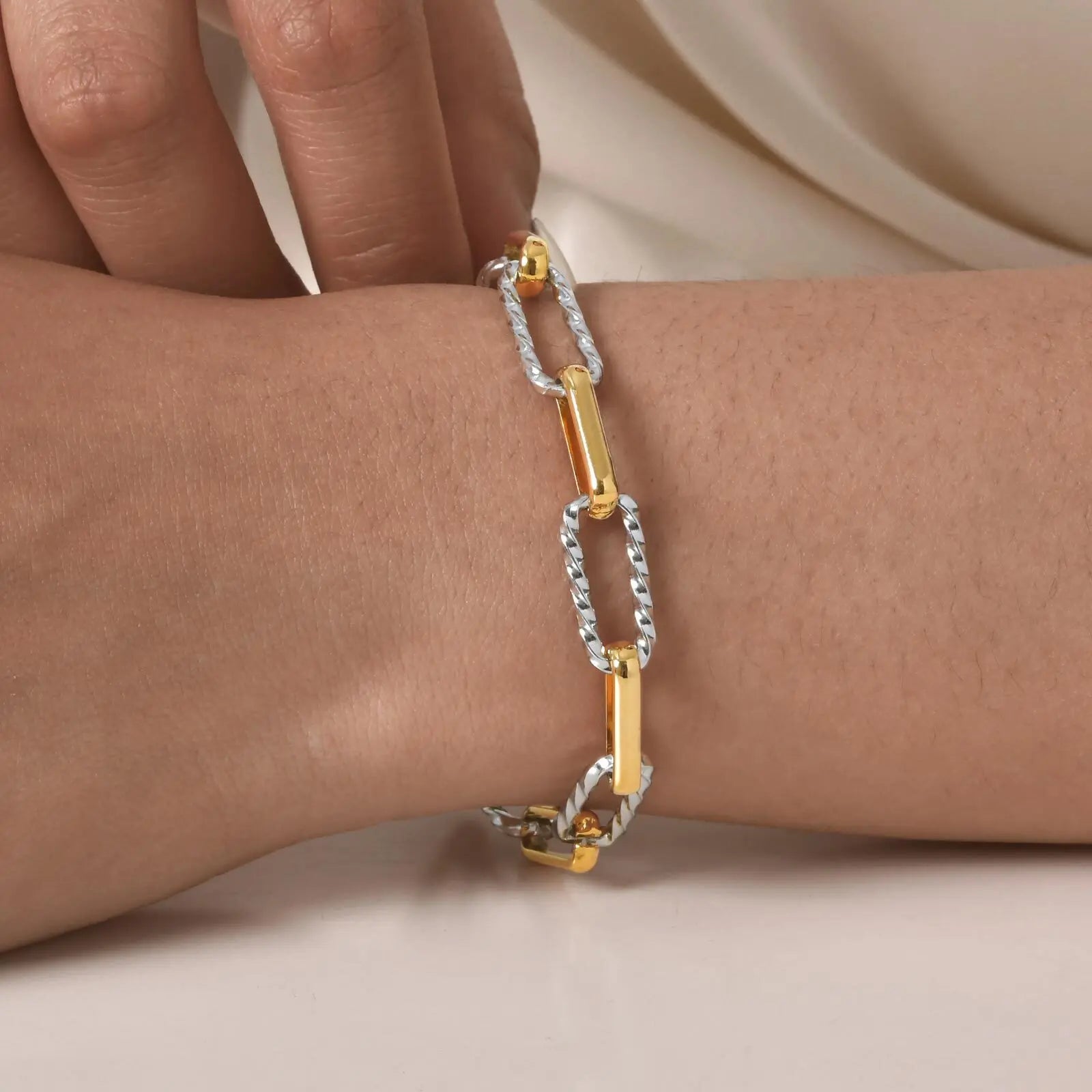 Vnox Shiny Paperclip Bracelet For Women,Stainless Steel Waterproof Rectangle Colorful Chain Bracelets,Trendy Metal jewelry Gift
