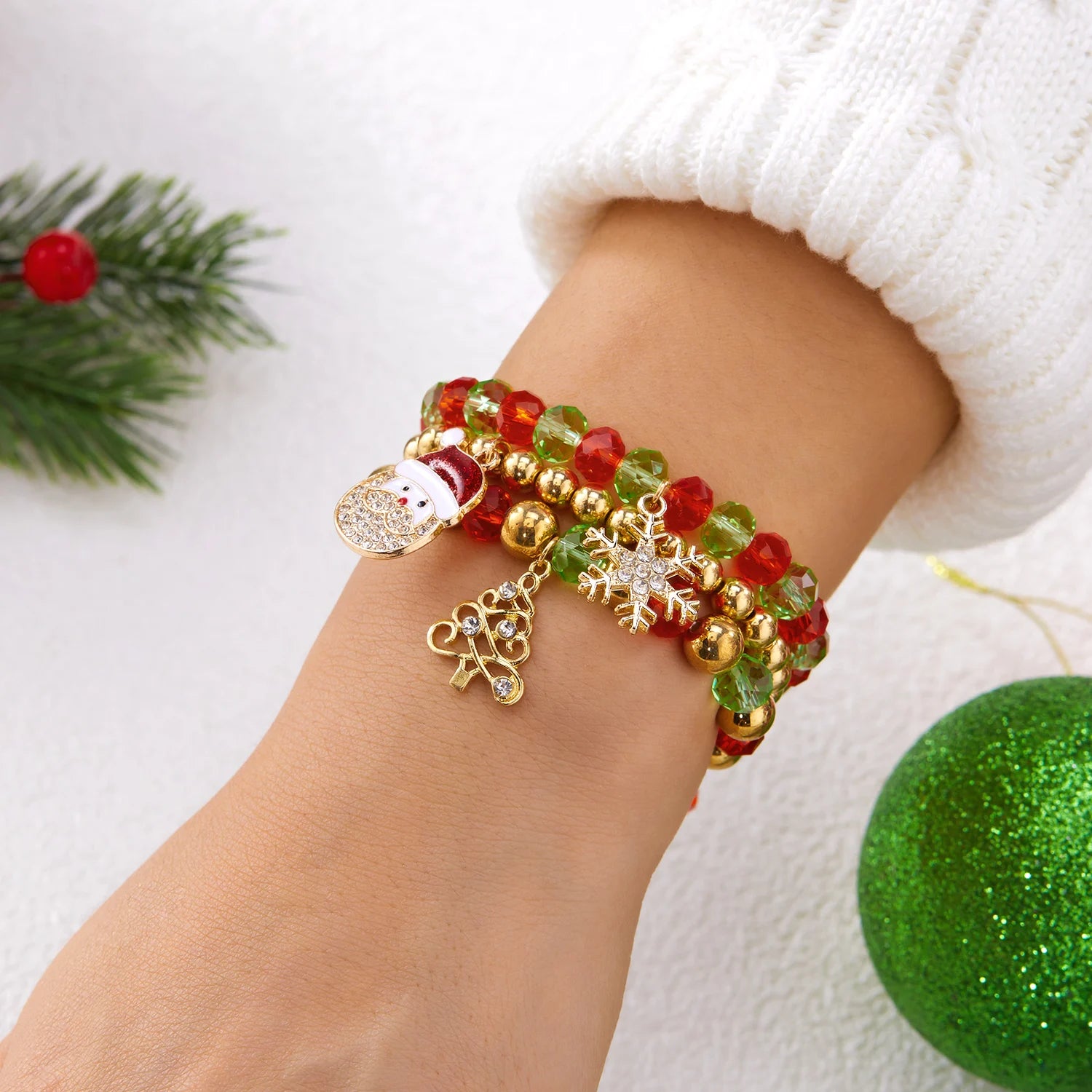 Cute Christmas Series Zircon Snowflake Santa Claus Xmas Tree Pendant Bracelets for Women Green Red Crystal Beads Bangle Gifts