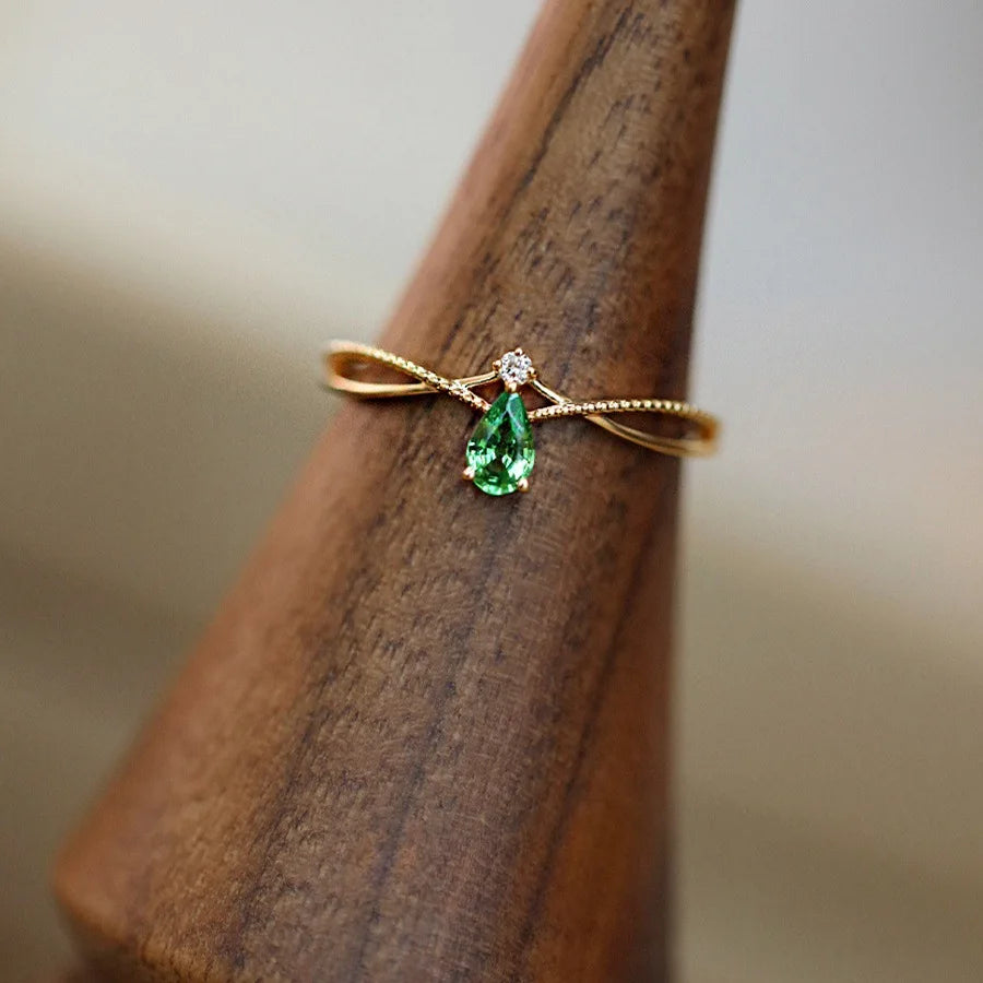 925 Sterling Silver Plating18K Gold Retro Green Water Droplet Zircon Ring for Women French Fashion Temperament Party Jewelry