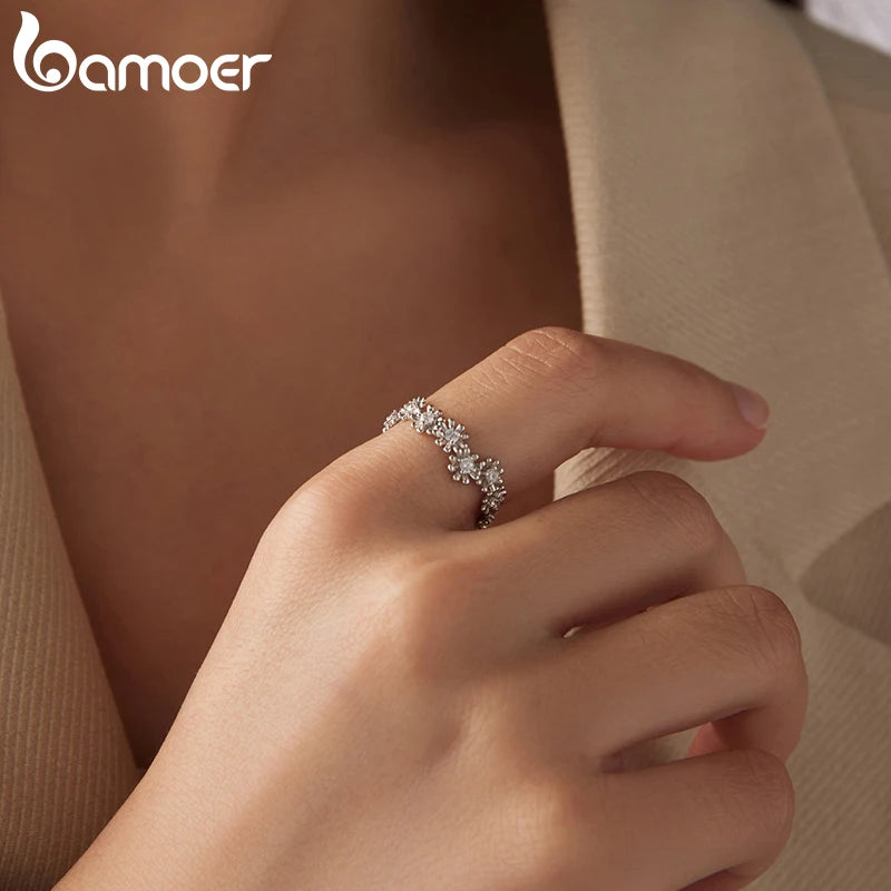 BAMOER Array Daisy Moissanit-Ring Verlobungsring Blumenring für Damen Teenager Jahrestag Schmuck Reinheit Liebe Rundschliff VVS1
