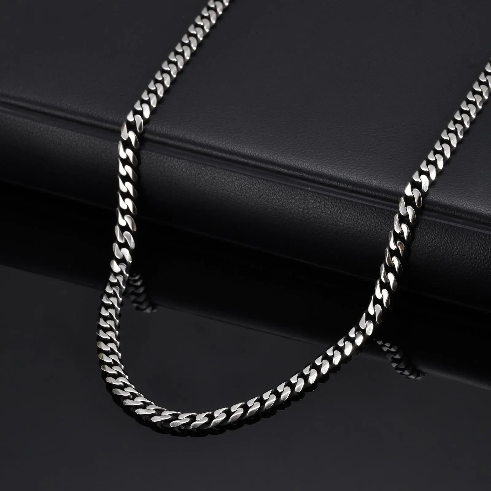Collier Vnox rétro en acier inoxydable oxydé, chaîne cubaine, maille gourmette Miami 5 mm, bijou unisexe simple et tendance