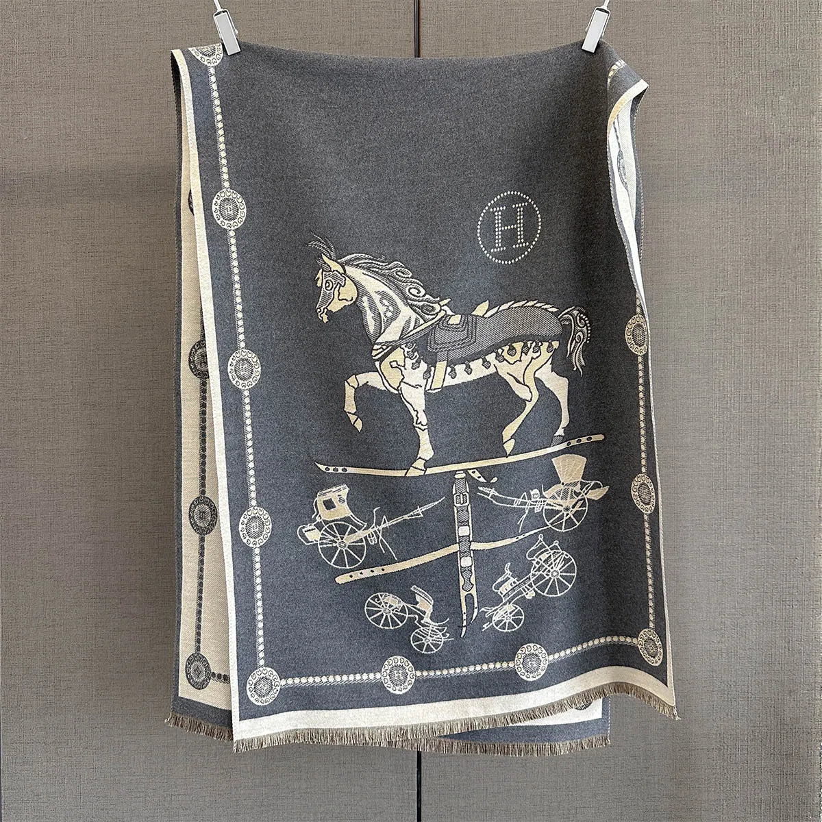 Fashion Winter Pashmina Elegant Horse Print Shawl Wrap Women Luxury Cashmere Scarf Femme Thick Warm Blanket Stoles Long Blanket