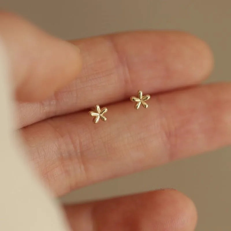 925 Sterling Silver Plating 14k Gold Mini Glossy Flower Stud Earrings for Women Cute Simple Exquisite Jewelry
