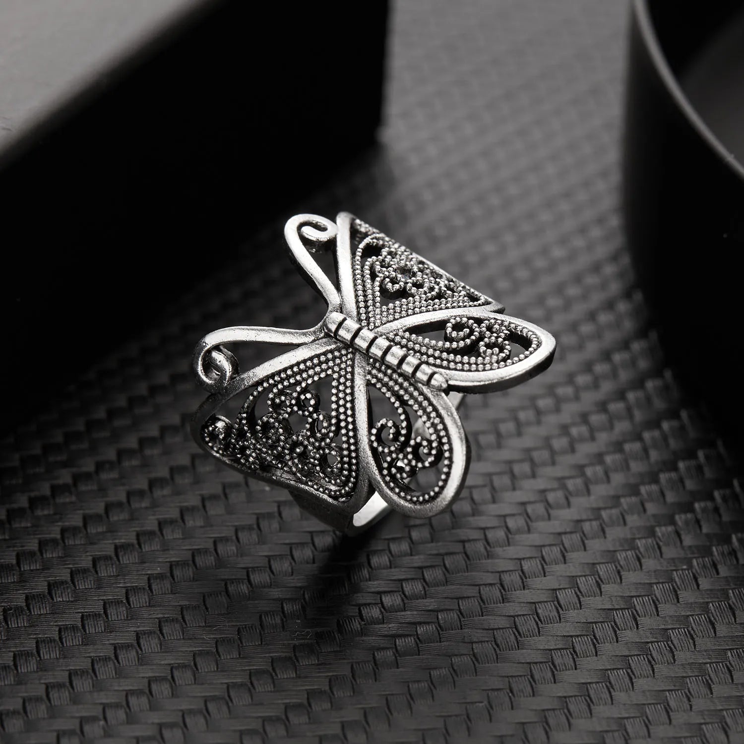 Titanium Steel Octopus Rings Gothic Deep Sea Monster Squid Finger Punk Tentacles Ring Adjustable Size Personality Jewelry Gift