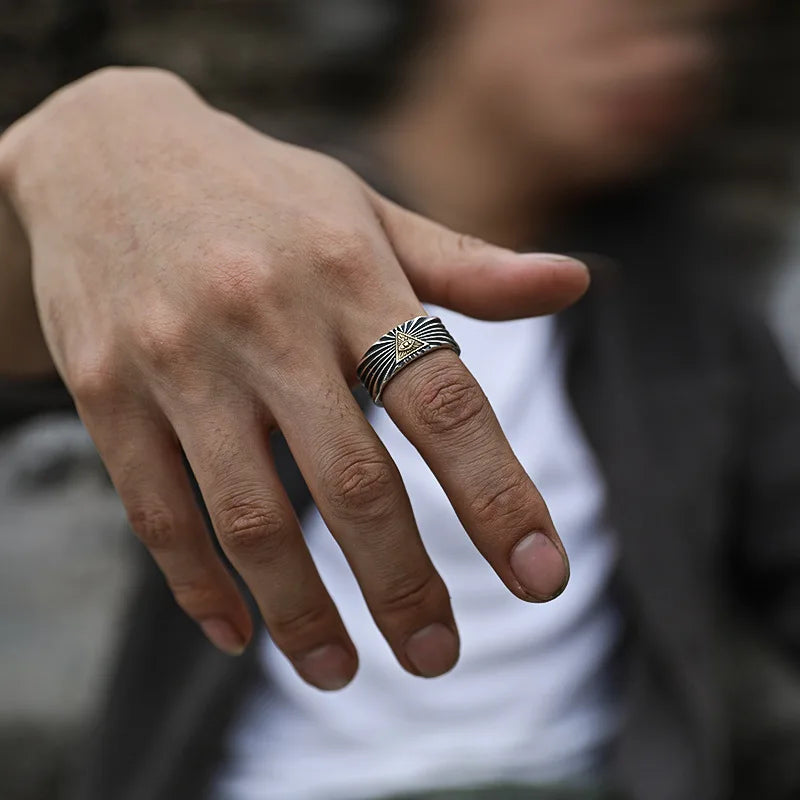 Retro Golden Eye of Providence Ring For Men Women Punk Gothic Adjustable Open Ring Unisex Alloy Jewelry Fashion Accessories Gift