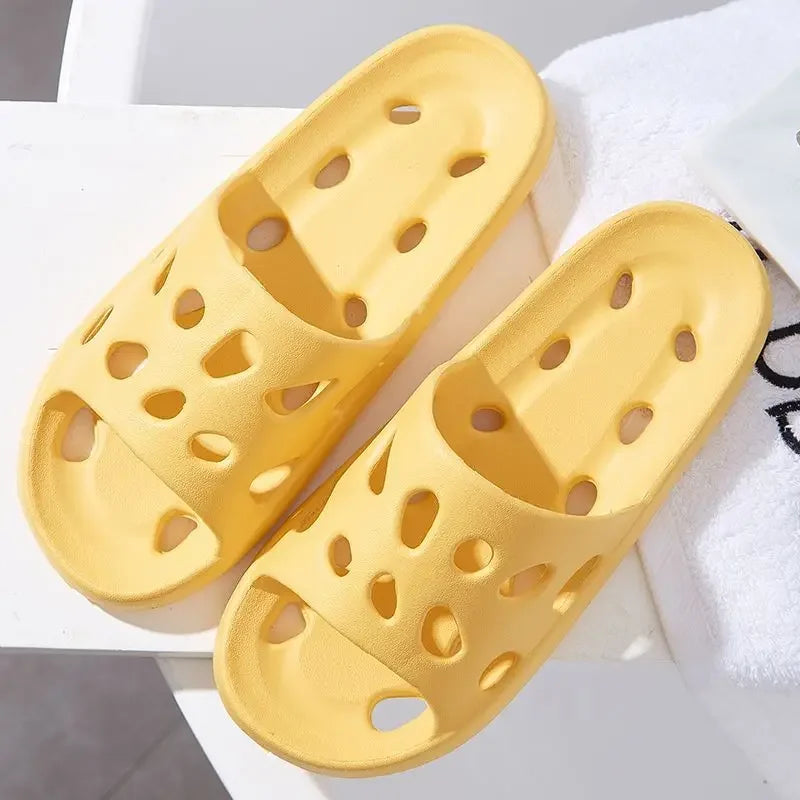 Summer Cloud Slippers Women Men Flip Flops Beach Sandals Bathroom Non-Slip Slides Women Slippers Indoor House Shoes Man Slipper