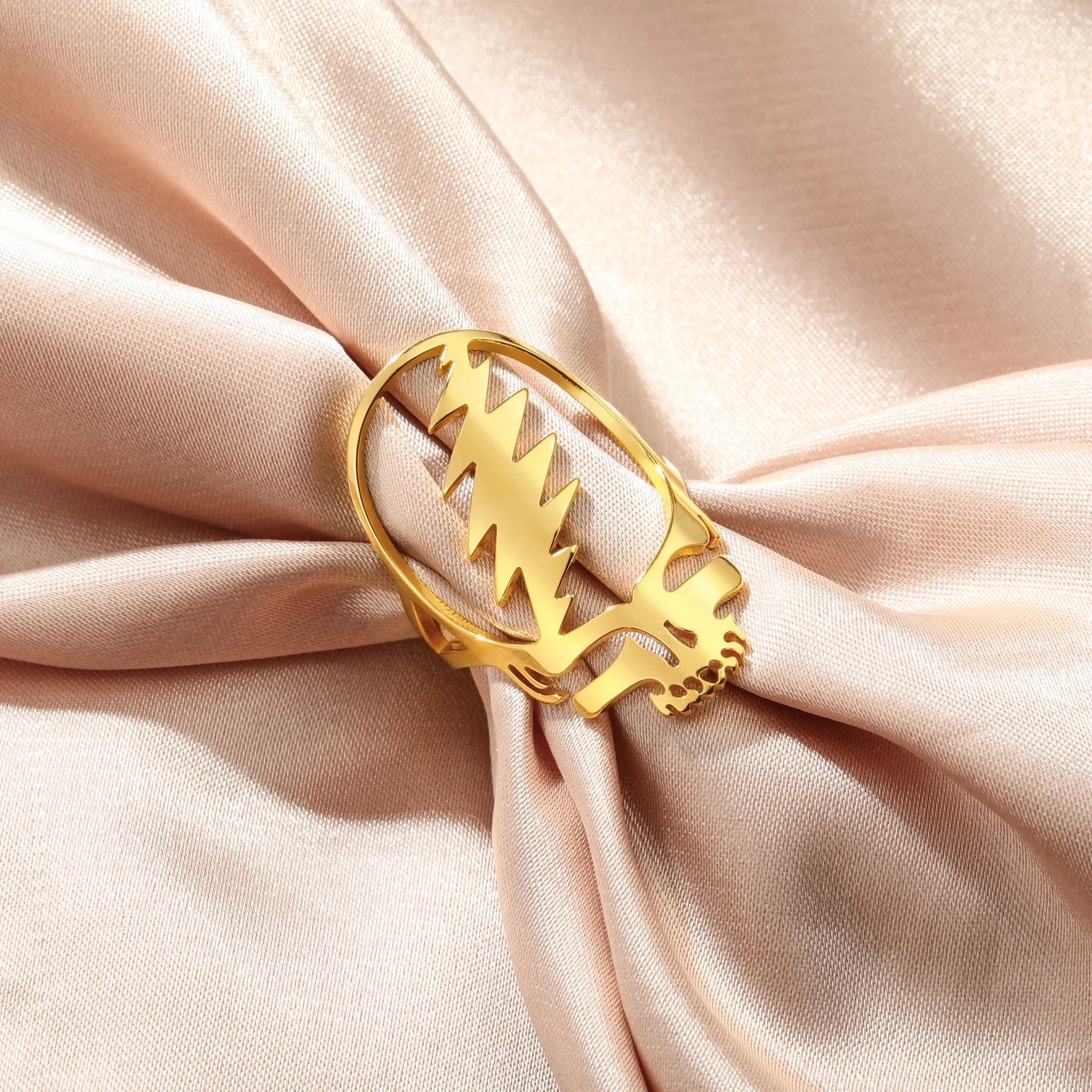 Dreamtimes Hip Hop Grateful Dead Symbol Rings for Women Men Stainless Steel Rock Skull Music Band Ring Jewelry Gift anillos