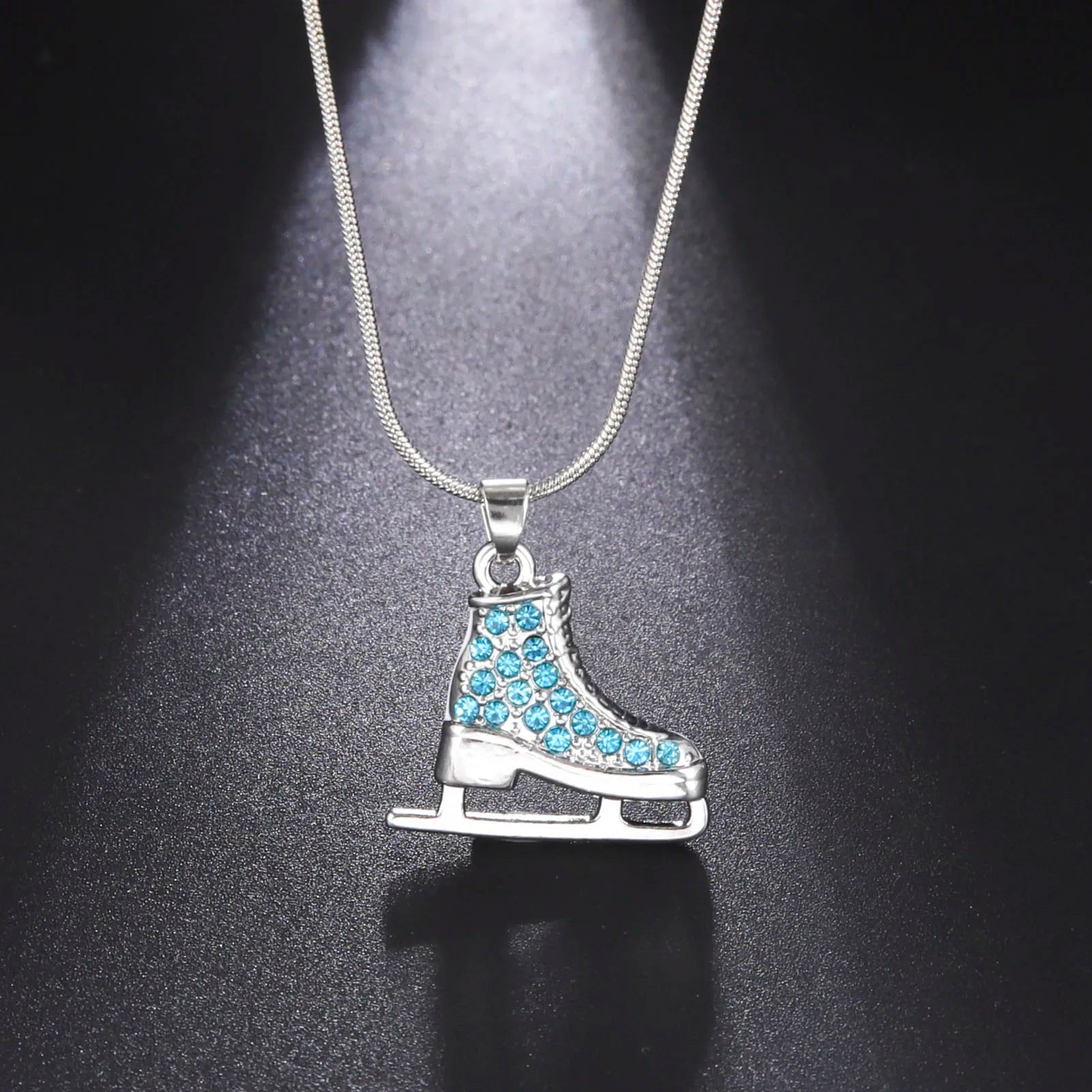 Dreamtimes Zircon 3D Ice Skate Shoe Necklace White Enamel Luxury Blue Pink Crystal Pendant Gift For Man Women Girl Chain Jewelry