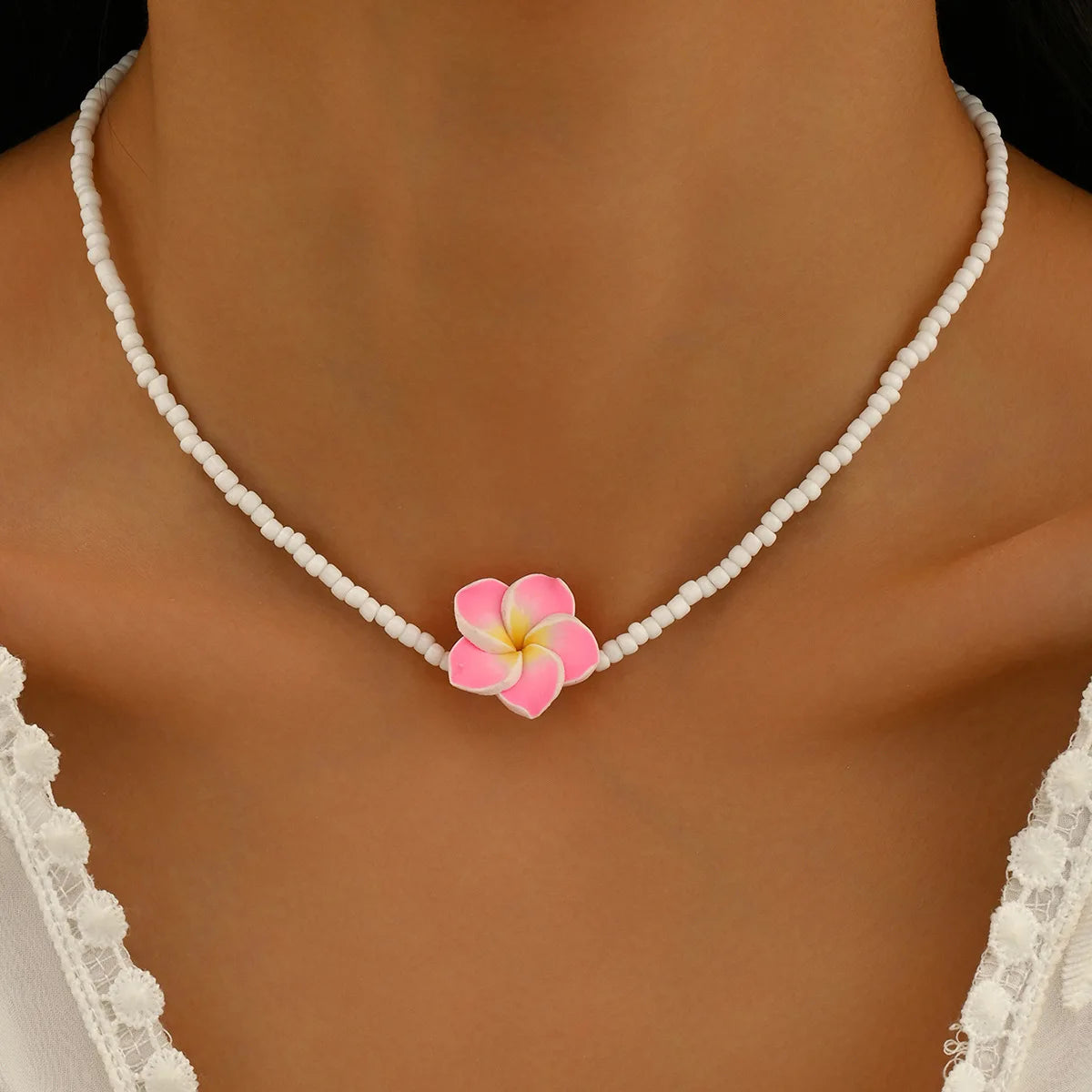 Bohemian Soft Polymer Flower Clavicle Chain Necklace for Women Colorful Sweet Flower Rice Beads Choker Wedding Party Jewelry