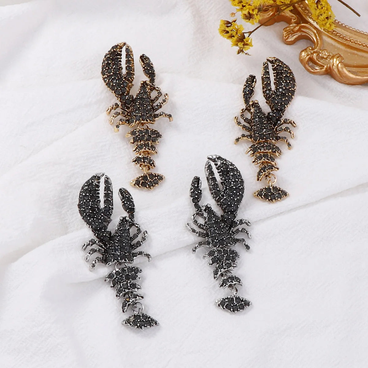 ZAA Personalized Trendy Ocean Vacation Style Exaggerated Alloy Lobster Earrings