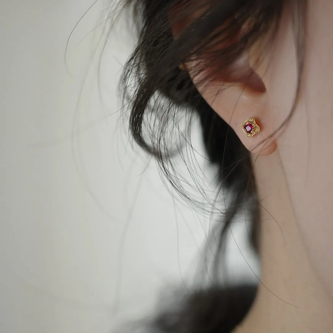 925 Sterling Silver Plating 14K Gold Retro Red Zircon Geometric Earrings for Women Exquisite Small Wedding Jewelry Party