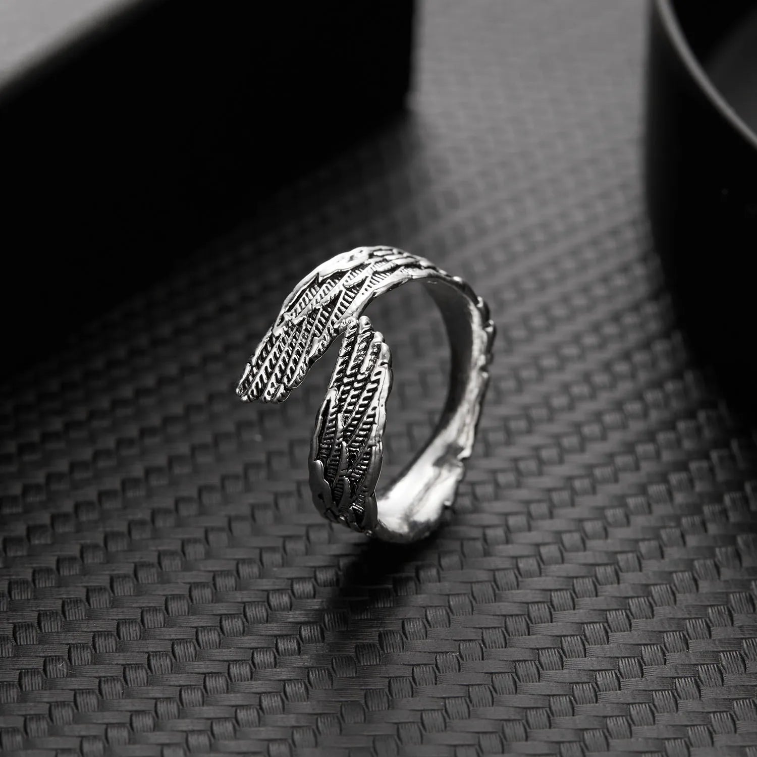 Titanium Steel Octopus Rings Gothic Deep Sea Monster Squid Finger Punk Tentacles Ring Adjustable Size Personality Jewelry Gift
