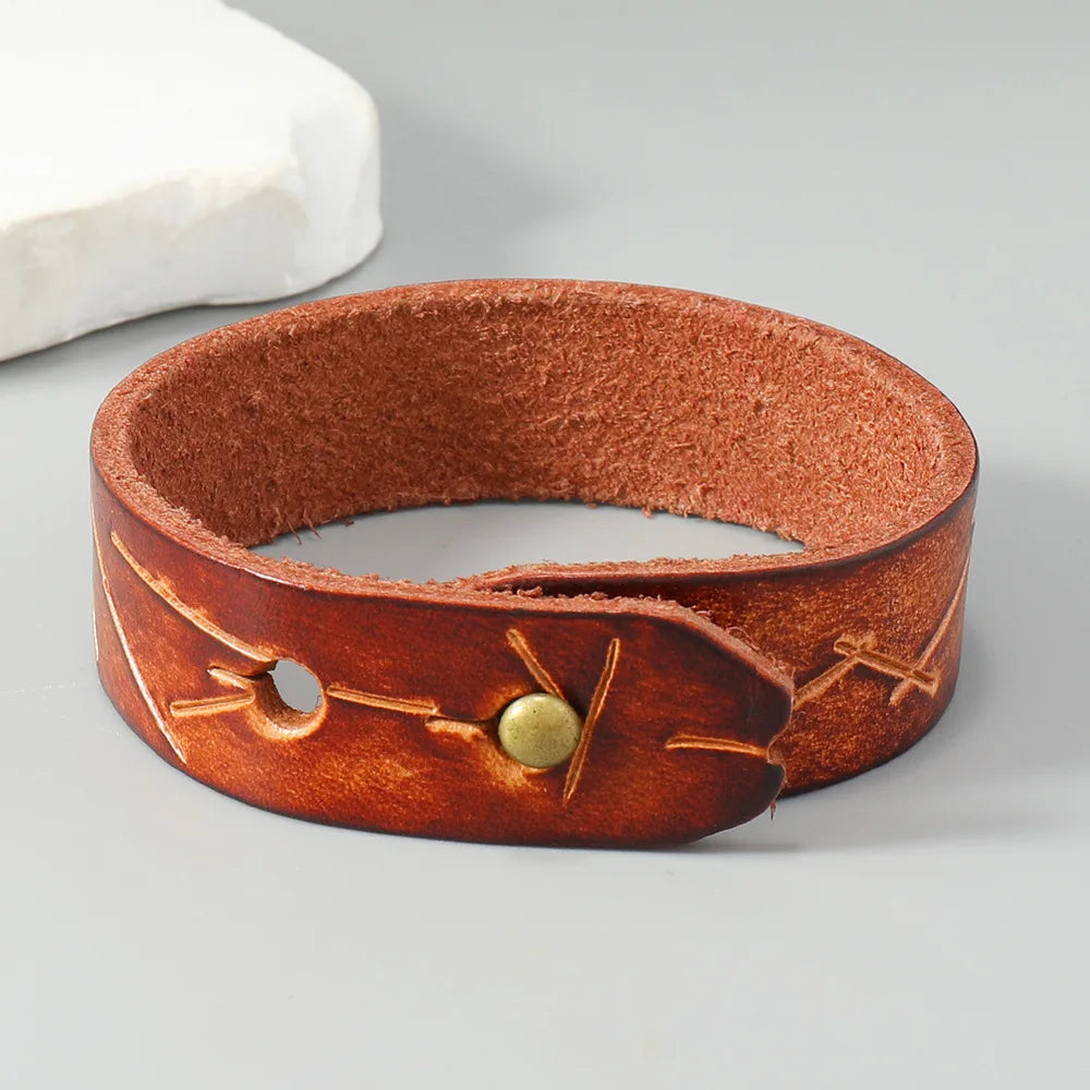 MKENDN Vintage Armband aus Rindsleder, breit, verstellbar, Freundschaftsarmband für Damen und Herren