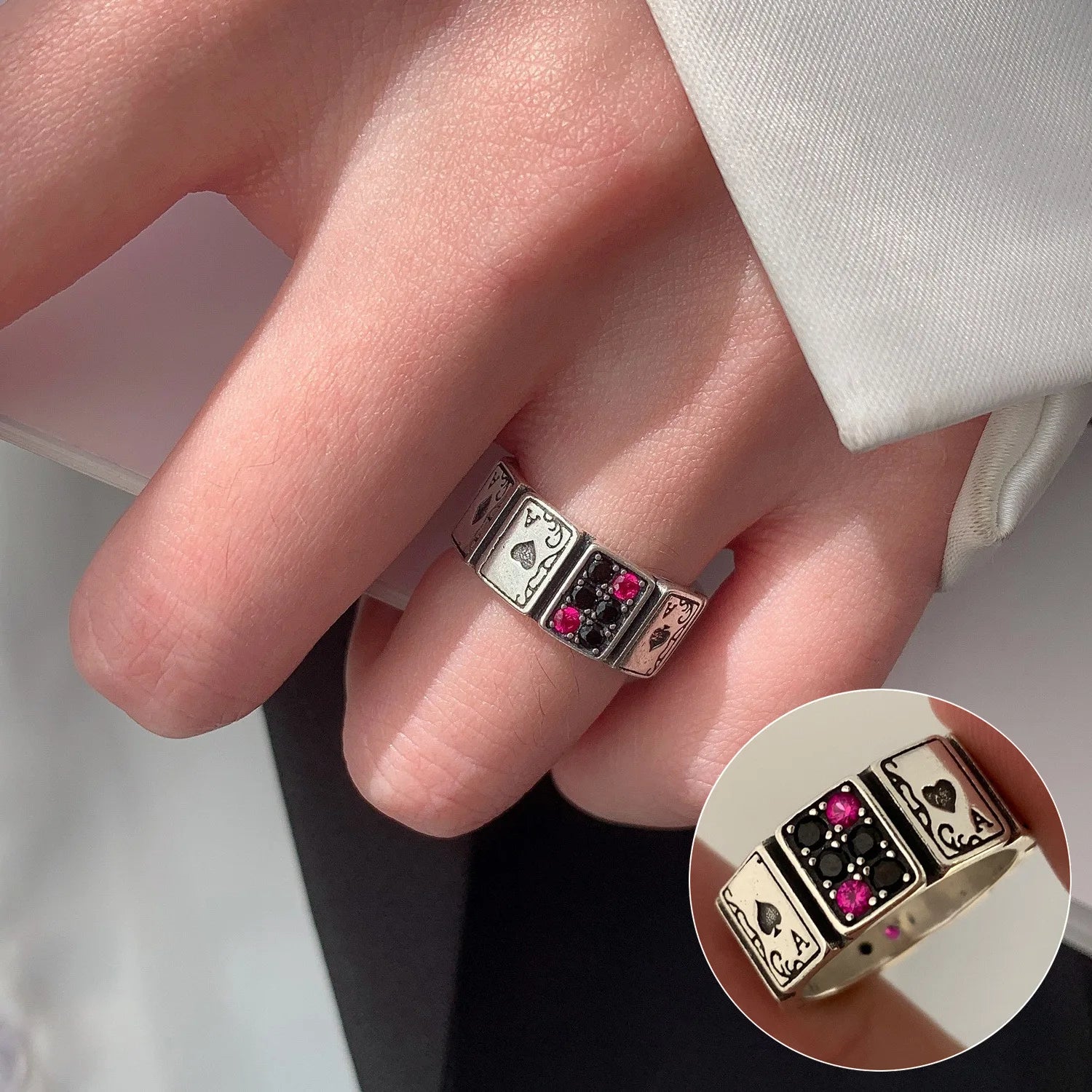 Steel Fun Vintage Punk Quartz Finger Pocket Watch Ring for Women Men Goth Clock Rings Digital Watch Elastic Stretchy Rings Gifts