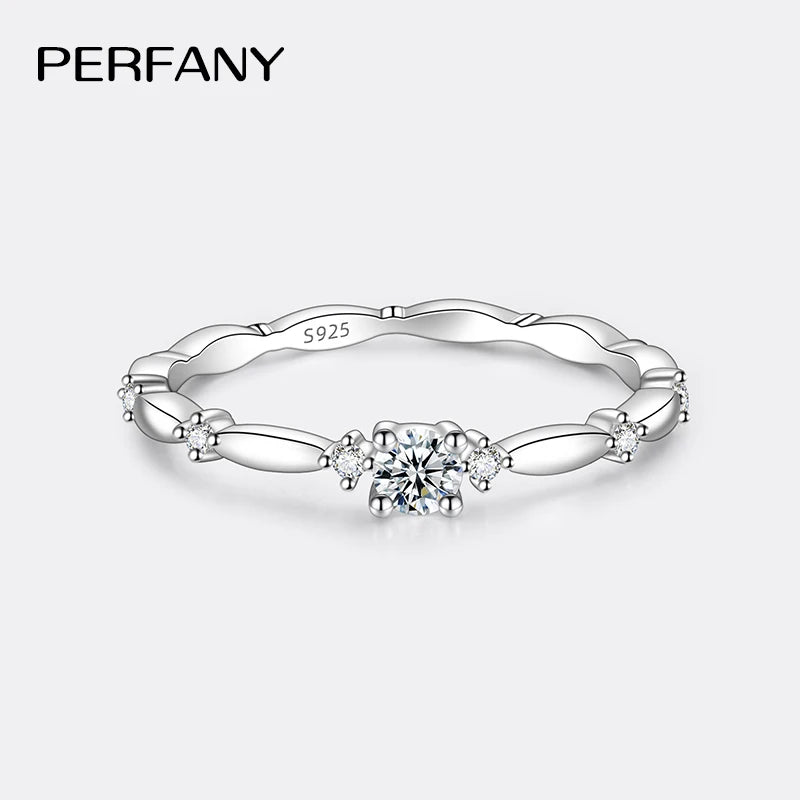 PERFANY 0.1CT Four Claw Moissanite Ring for Women S925 Pure Silver Stackable Simulation Diamond Engagement Exquisite Jewelry - Madeinsea©