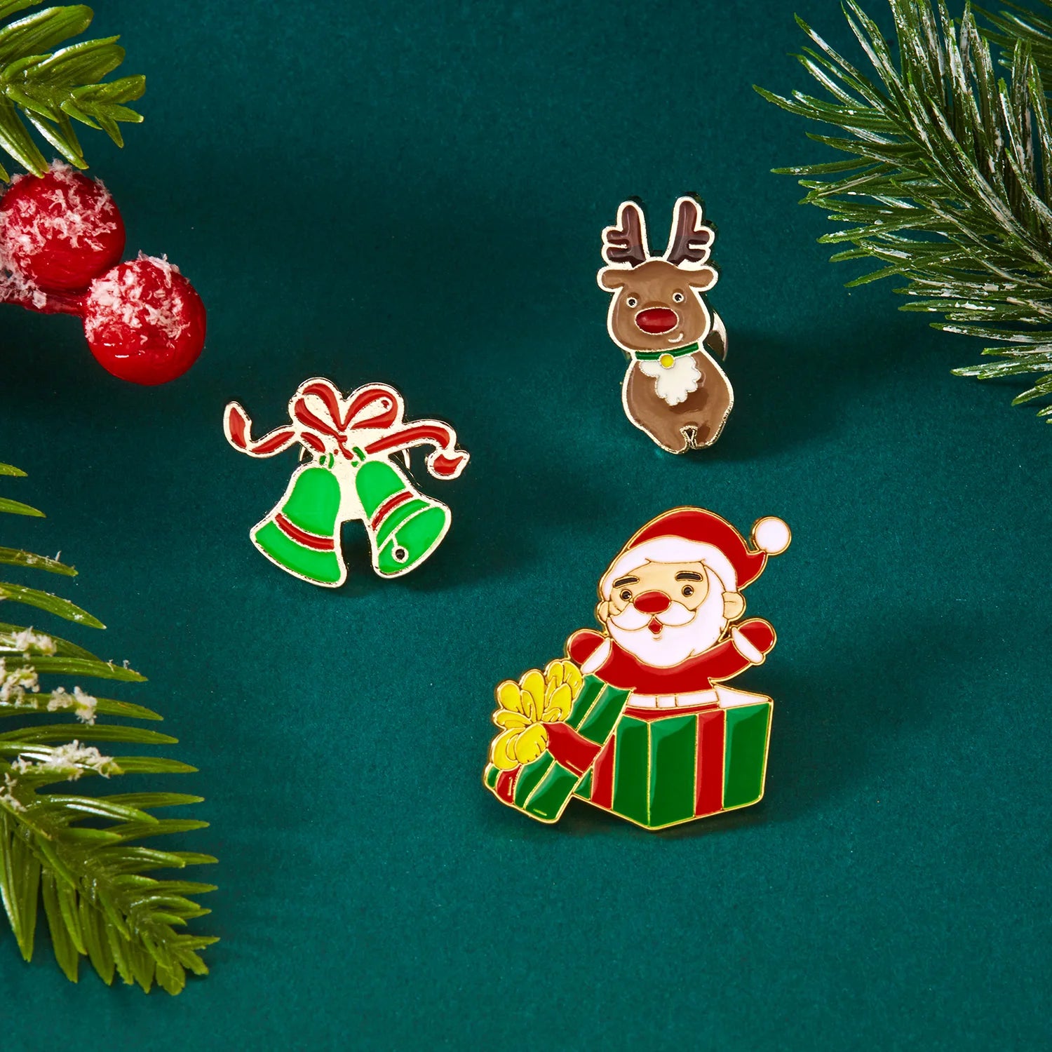 3pcs/set Christmas Brooch For Women Men Santa Claus Bell Elk Snowflake Xmas Tree Snowman Enamel Pins New Year Festival Gifts