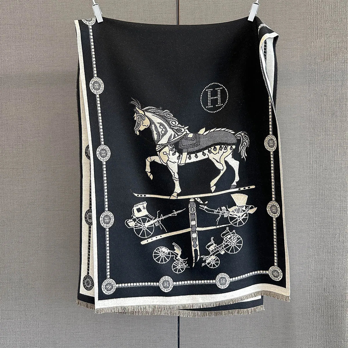 Fashion Winter Pashmina Elegant Horse Print Shawl Wrap Women Luxury Cashmere Scarf Femme Thick Warm Blanket Stoles Long Blanket