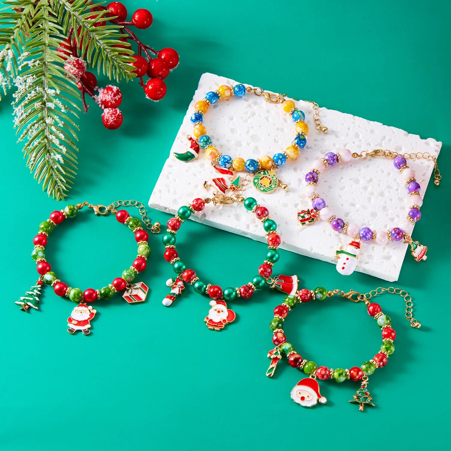 Merry Christmas Multicolor Beads Bracelet For Women Handmade Santa Claus Snowman Crutch Pendant Bracelets Girls Party Jewelry