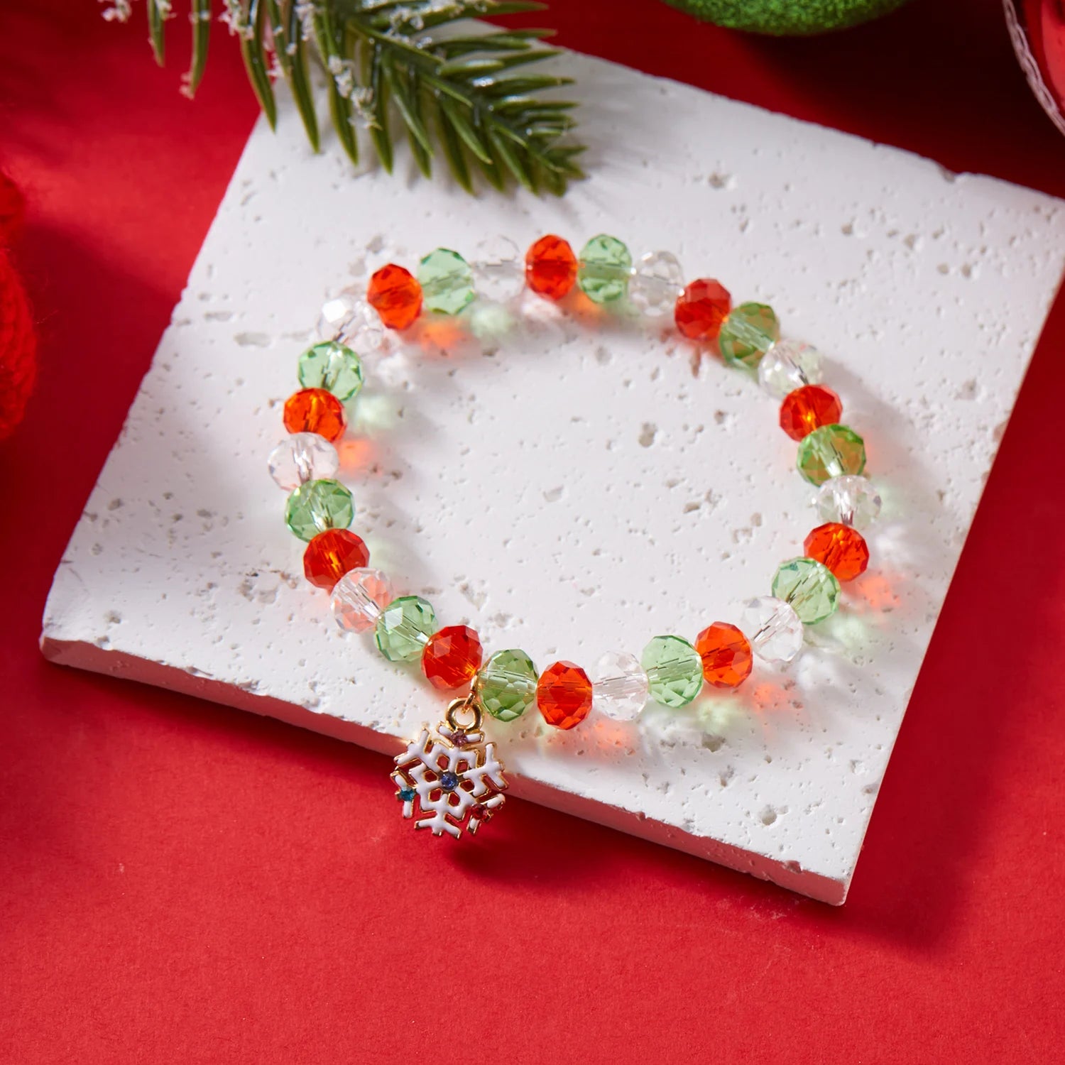 Cute Christmas Crystal Beaded Bracelet For Women Santa Claus Xmas Tree Snowflake Pendant Beads Bangle Party New Year Jewelry