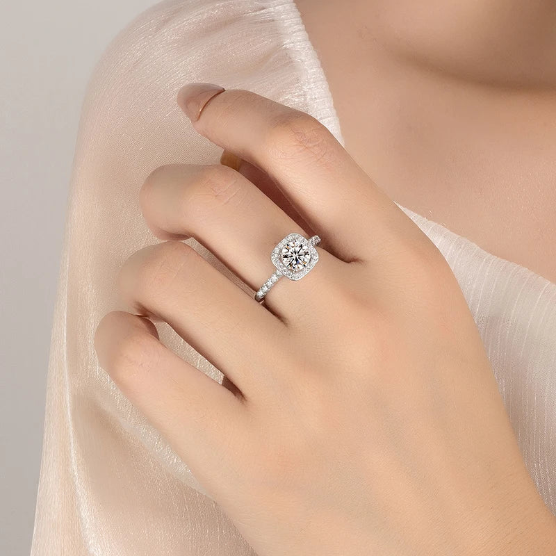 PERFANY 0.5/1/2CT Moissanite Ring for Women S925 Pure Silver Four Claw Square Wedding Ring Fashion Wedding Jewelry - Madeinsea©