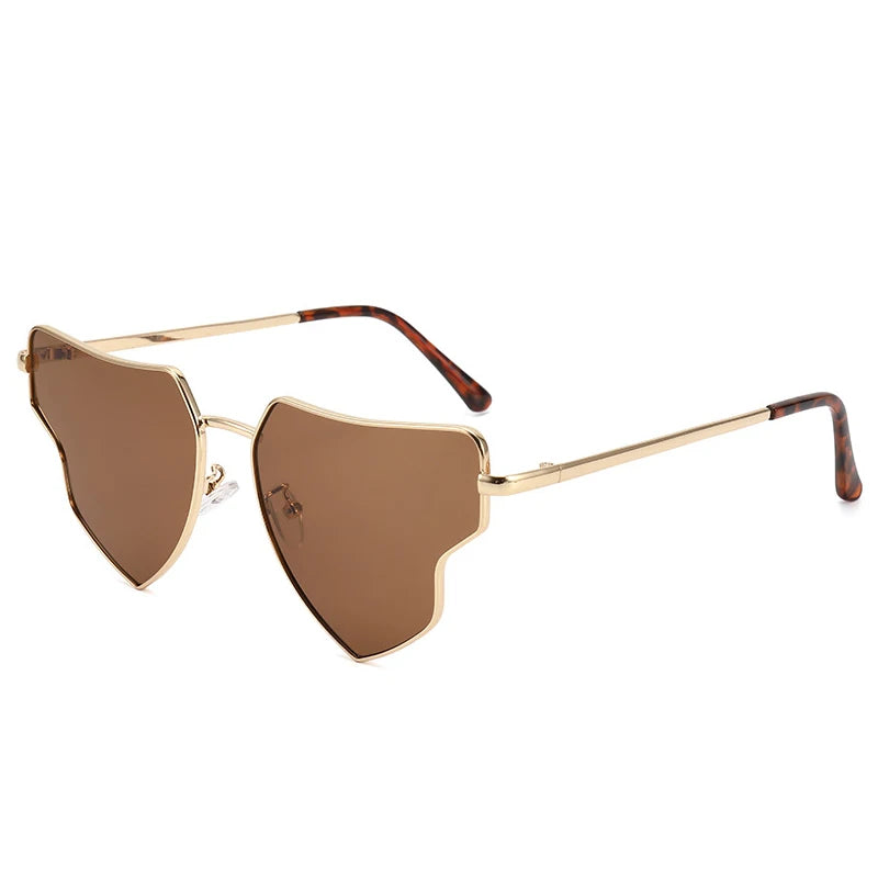 2025 kleine Metallrahmen Herzförmige Punk Sonnenbrille Frauen Luxusmarke Retro Liebe Kern Unregelmäßige Brillen für Damen Shades UV400