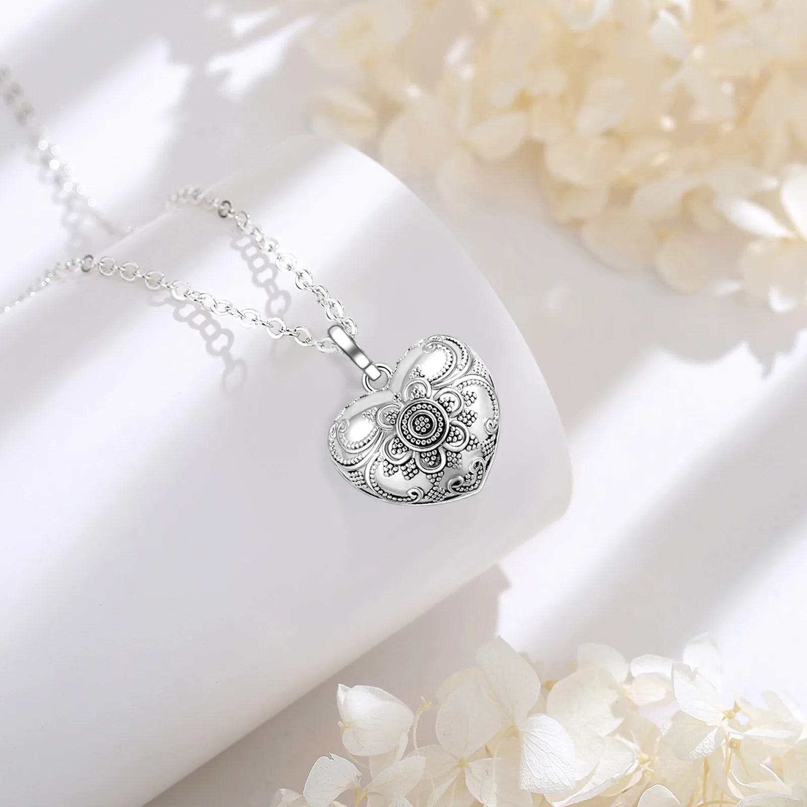Eudora Collier Bola de Grossesse Necklace Ball Heart Flower Angel Caller Musical Bell Pendant Jewelry Gift for Pregnant Women