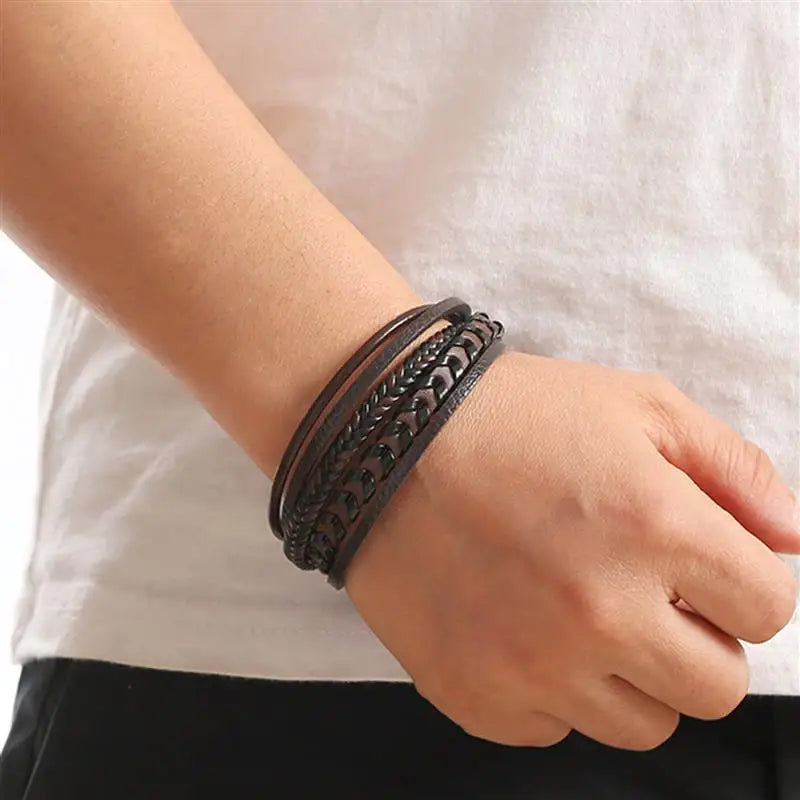 Fashion Braided Rope Woven Multilayer Leather Men Bracelets Punk Mental Magnet Bangle for Friend Charm Jewelry Gifts