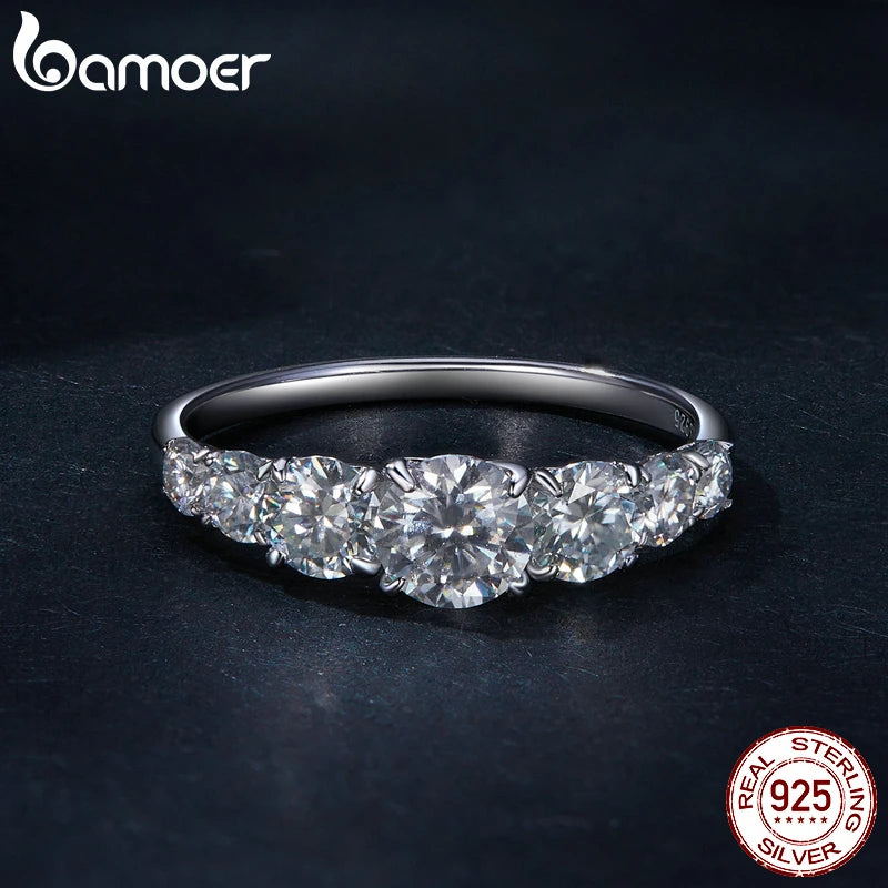 Bamoer D Farbe VVS1 EX Moissanite Ring Zarter Labor Diamant Ring 925 Sterling Silber für Frauen, Verlobung, Hochzeit Schmuck