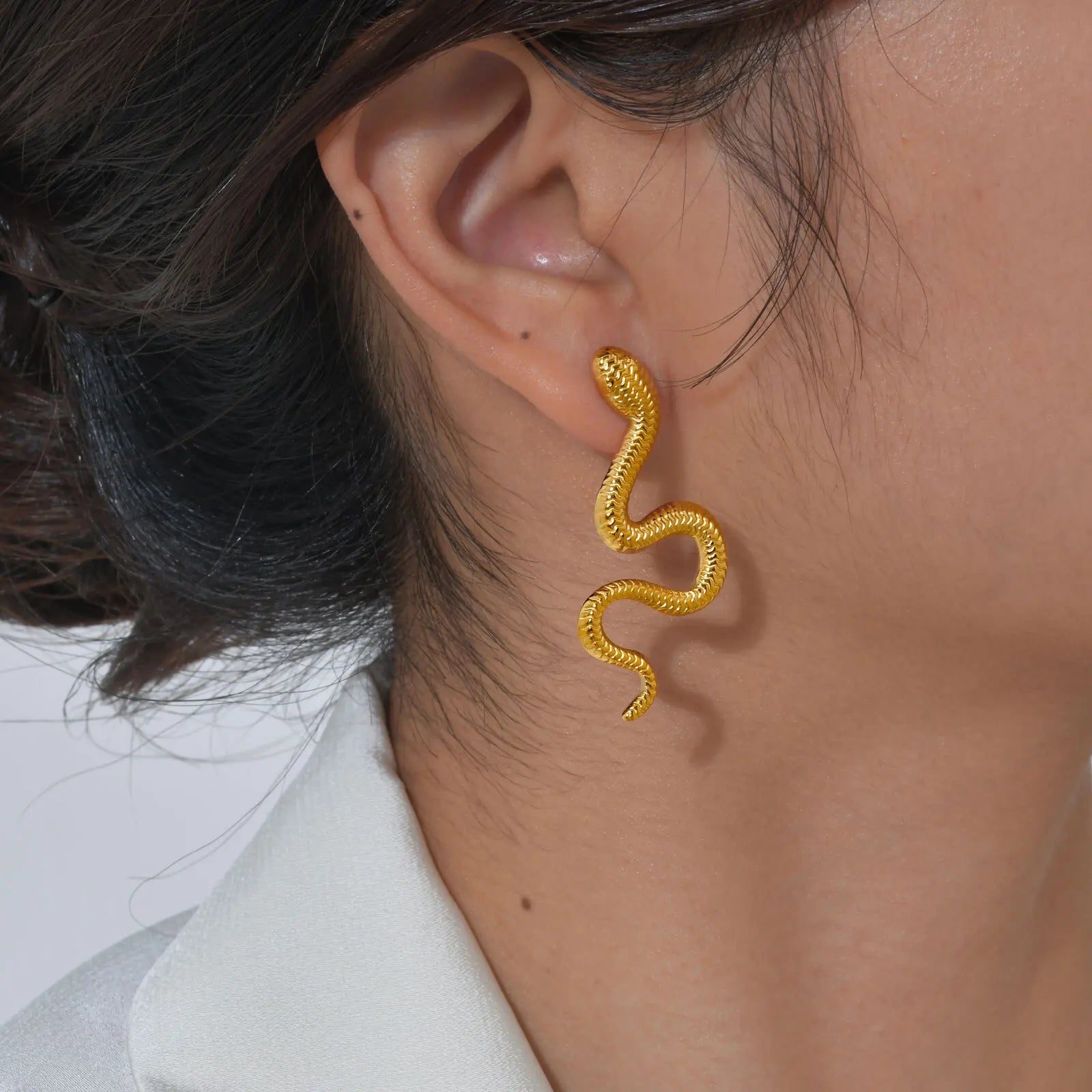 Boucles d'oreilles Vnox en acier inoxydable, style serpent, couleur or, longues et asymétriques, pour femme, bijoux d'oreilles tendance pour Halloween