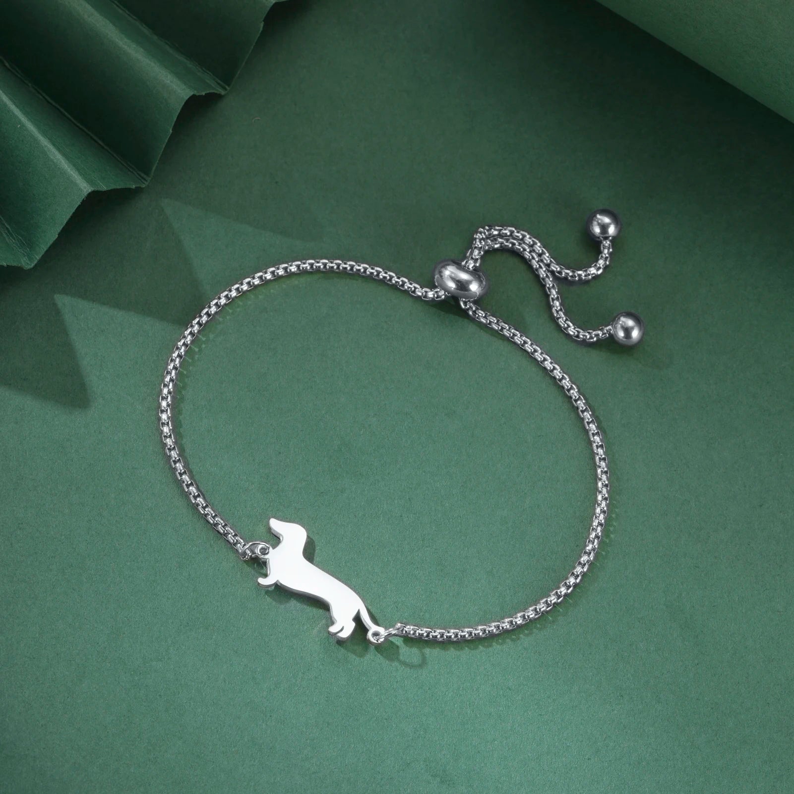 Bracelet à breloques teckel pour femme, en acier inoxydable, double chaîne de perles, adorable bracelet à motif chiot et animal de compagnie, bijou cadeau