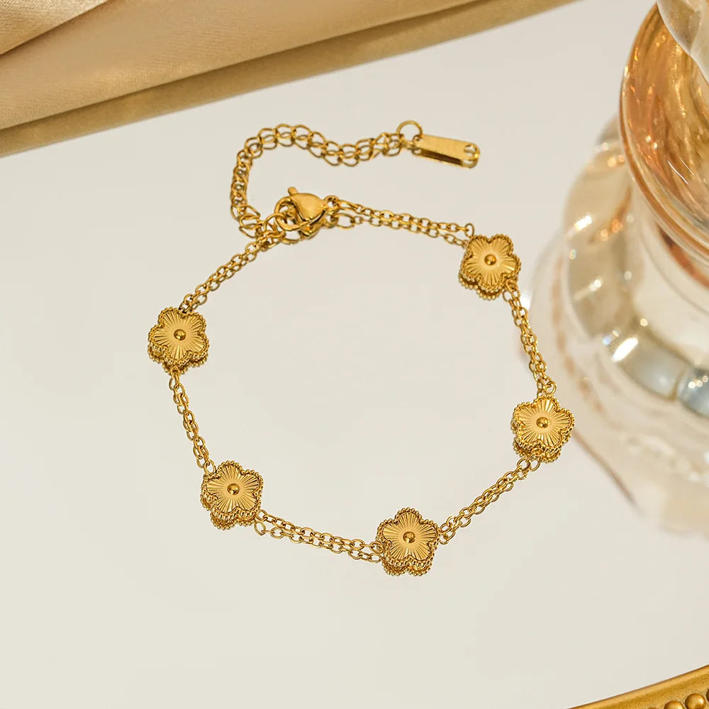 Fashionable Simple Five-leaf Clover Design Jewelry Bracelet Stainless Steel 18k PVD Gold-plated Waterproof Mother's Day Bracelet