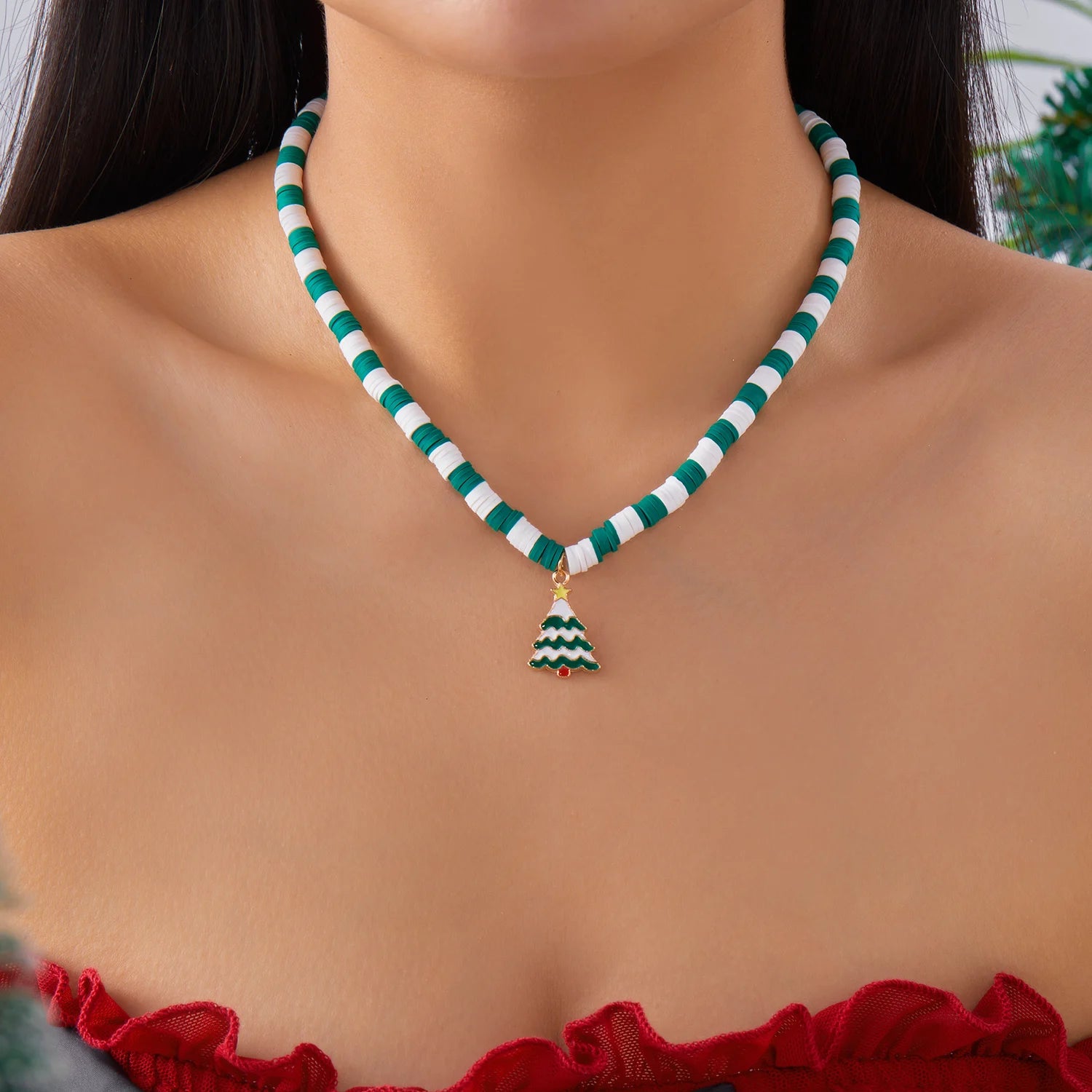 Fashion Christmas Necklaces for Women Santa Claus Xmas Tree Snowflake Elk Snowman Pendant Metal Clavicle Choker Girl Party Gifts