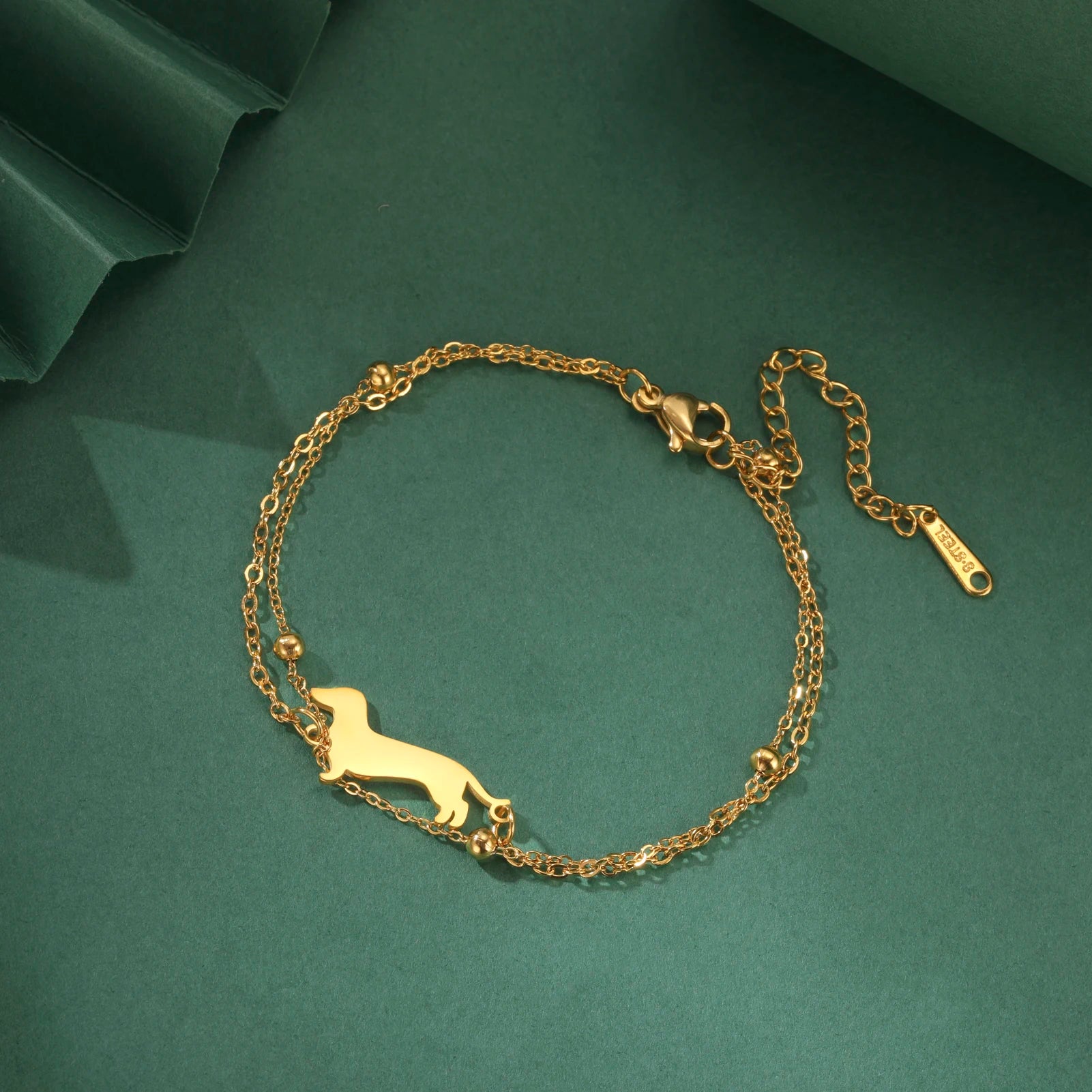 Bracelet à breloques teckel pour femme, en acier inoxydable, double chaîne de perles, adorable bracelet à motif chiot et animal de compagnie, bijou cadeau